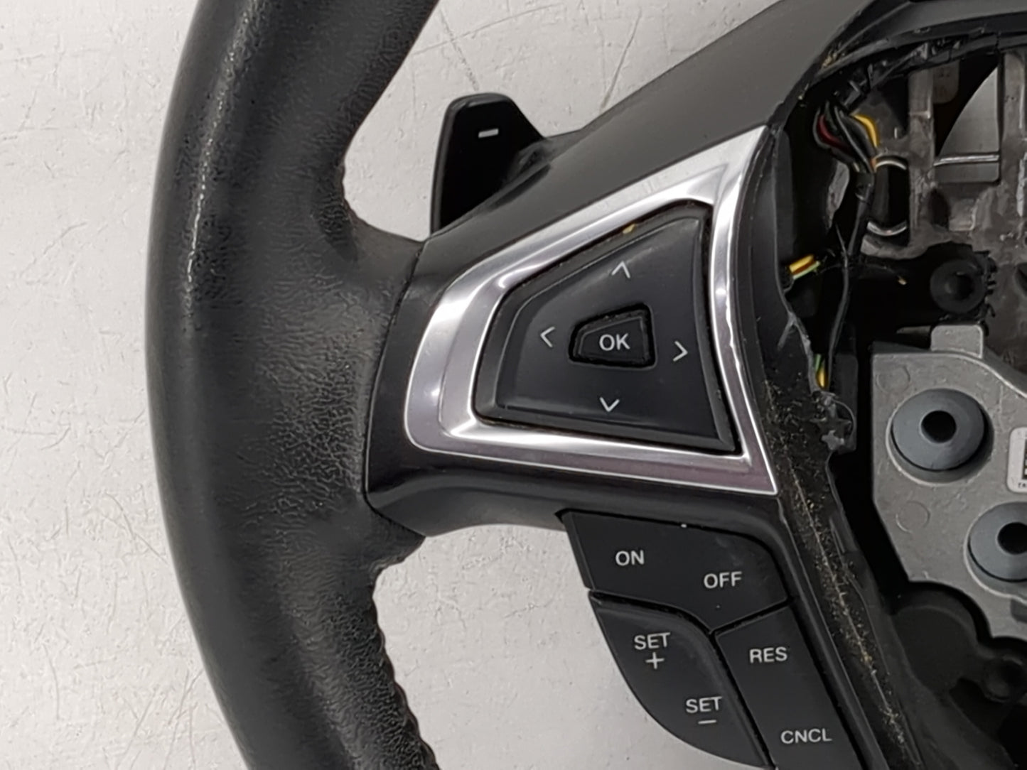 2016 Ford Edge Steering Wheel Oem Black - Oemusedautoparts1.com