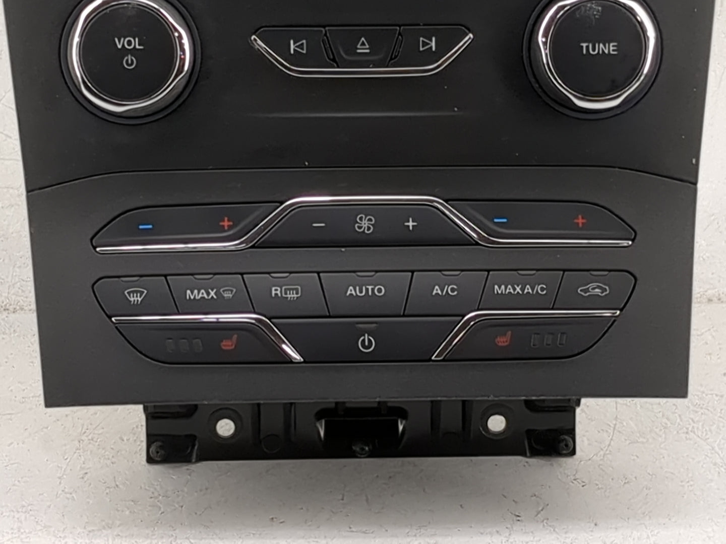 2015-2018 Ford Edge Radio Control Panel Black 1481631 - Oemusedautoparts1.com