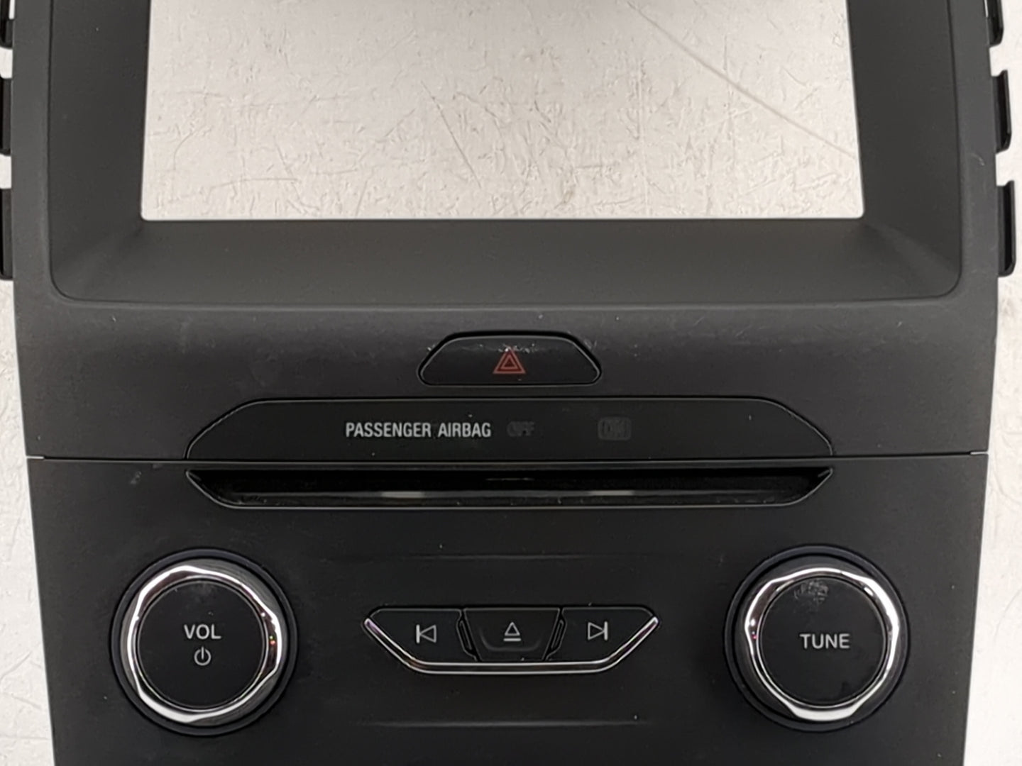 2015-2018 Ford Edge Radio Control Panel Black 1481631 - Oemusedautoparts1.com