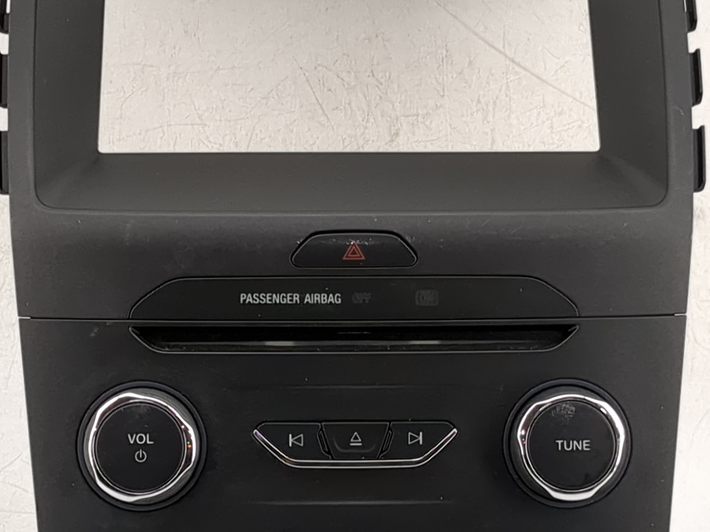 2015-2018 Ford Edge Radio Control Panel Black 1481631 - Oemusedautoparts1.com