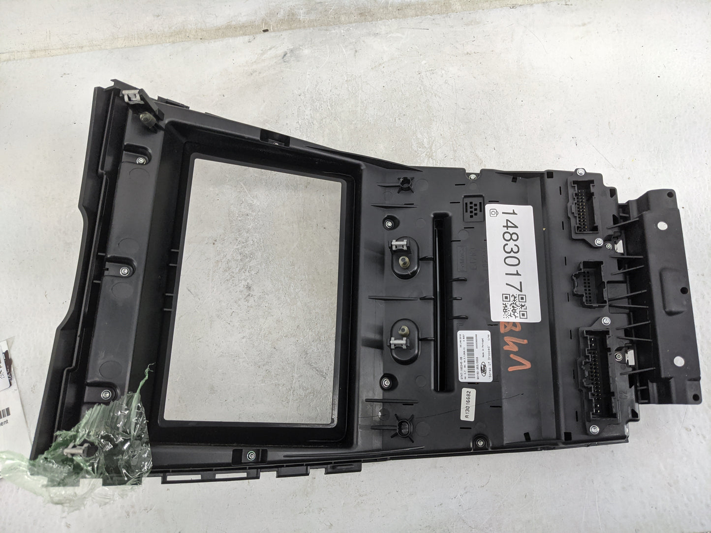 2016-2016 Ford Edge Radio Control Panel Black - Oemusedautoparts1.com