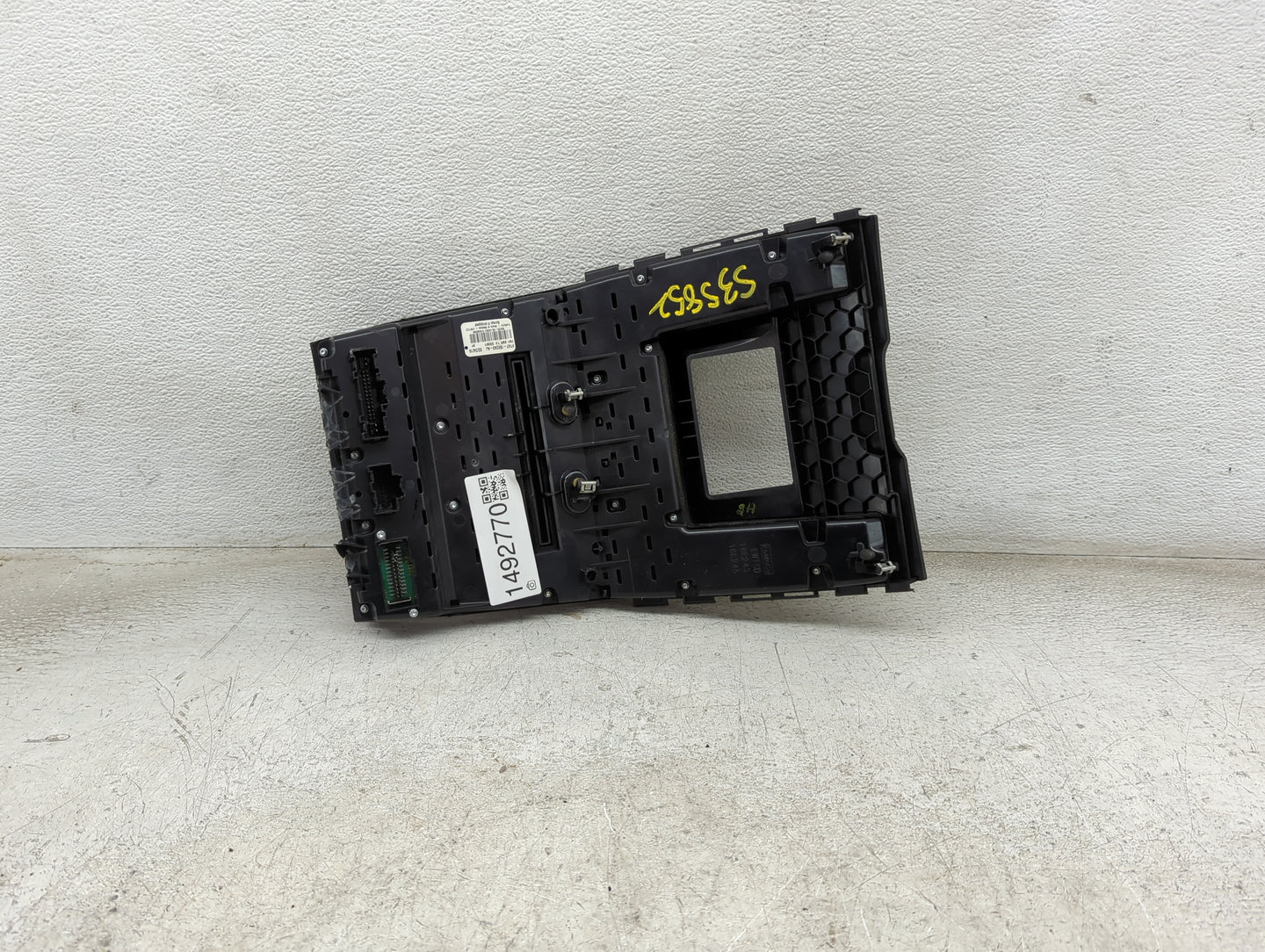 2015-2018 Ford Edge Radio Control Panel 1492770 - Oemusedautoparts1.com