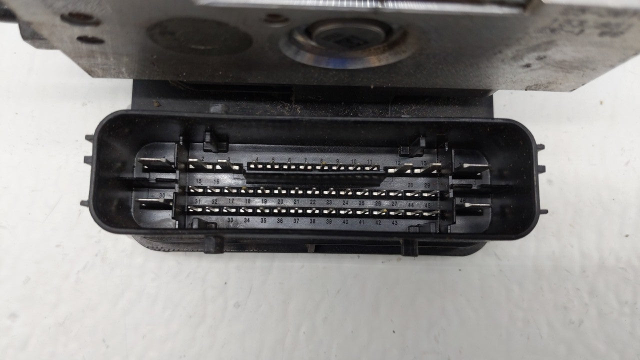 2015-2018 Ford Edge ABS Pump Control Module Replacement P/N:F2GC-2C405-AG F2GC-2C219-AG Fits Fits 2015 2016 2017 2018 OEM Us