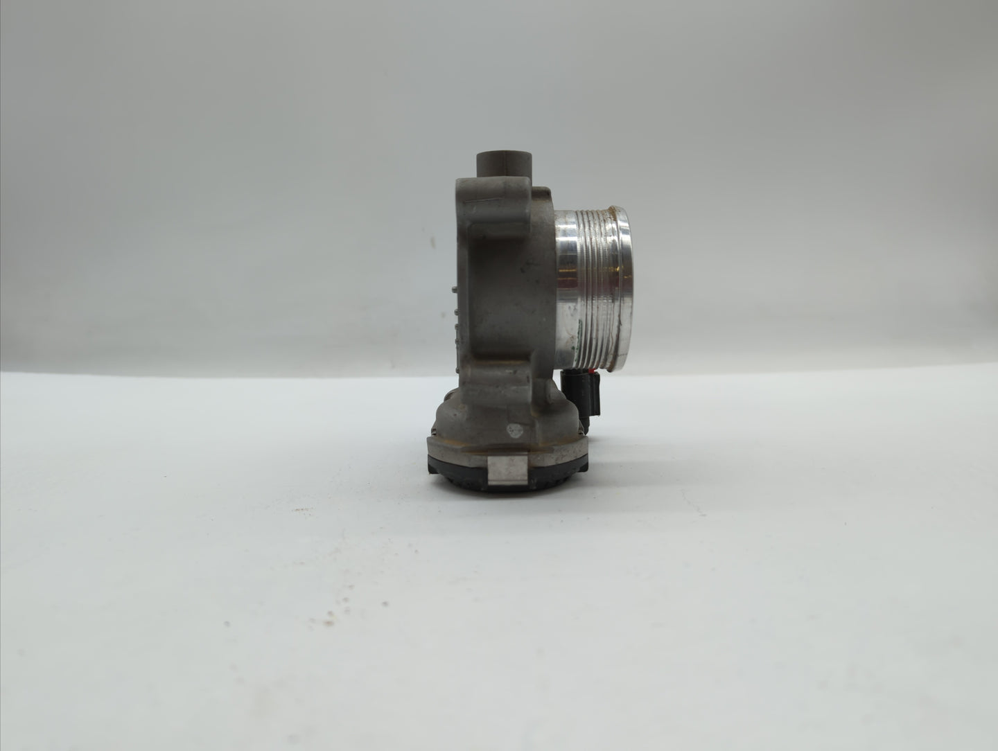 2015-2018 Ford Edge Throttle Body P/N:DS7E-9F991-BB Fits Fits 2014 2015 2016 2017 2018 2019 OEM Used Auto Parts - Oemusedaut