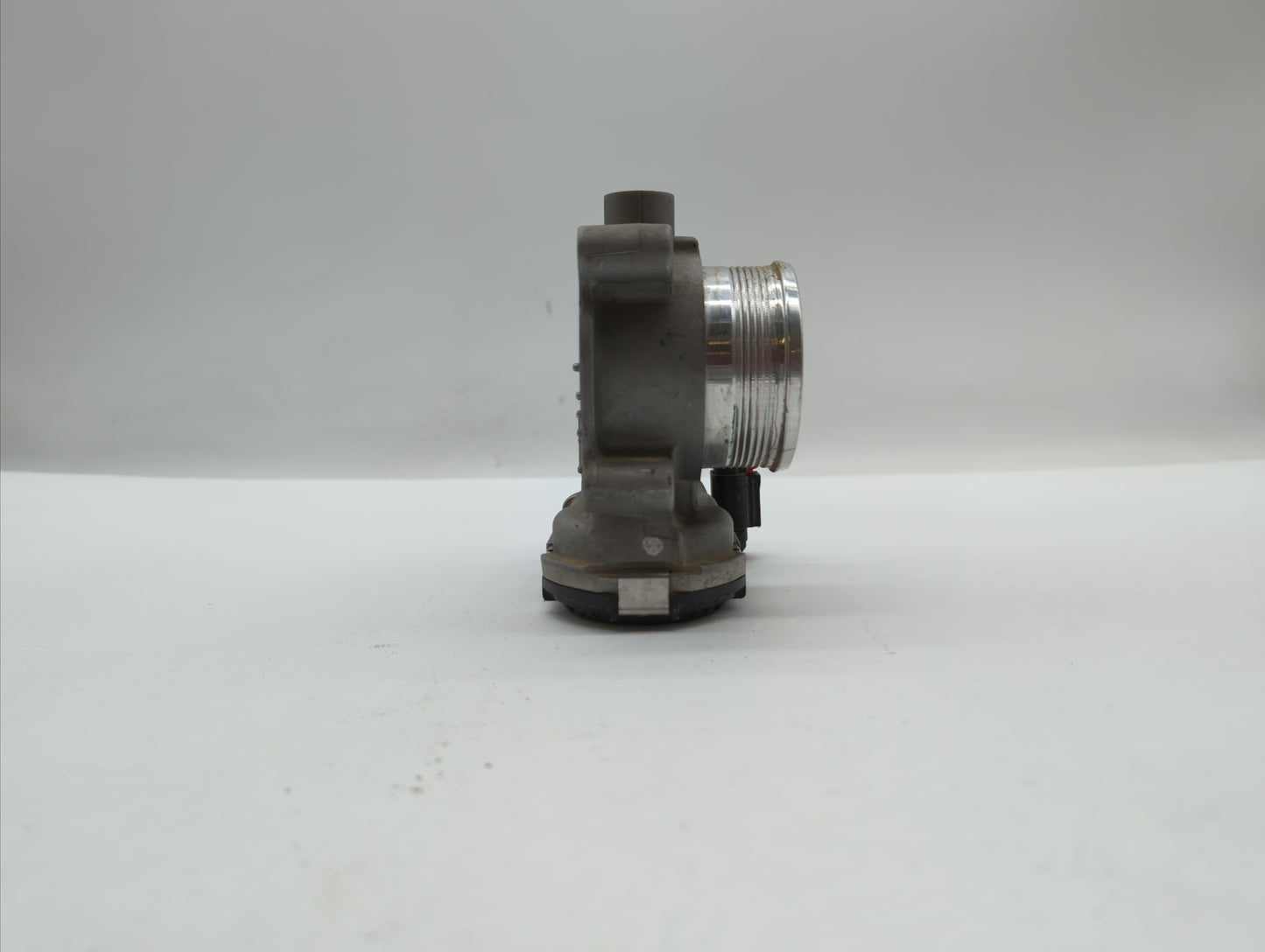 2015-2018 Ford Edge Throttle Body P/N:DS7E-9F991-BB Fits Fits 2014 2015 2016 2017 2018 2019 OEM Used Auto Parts - Oemusedaut