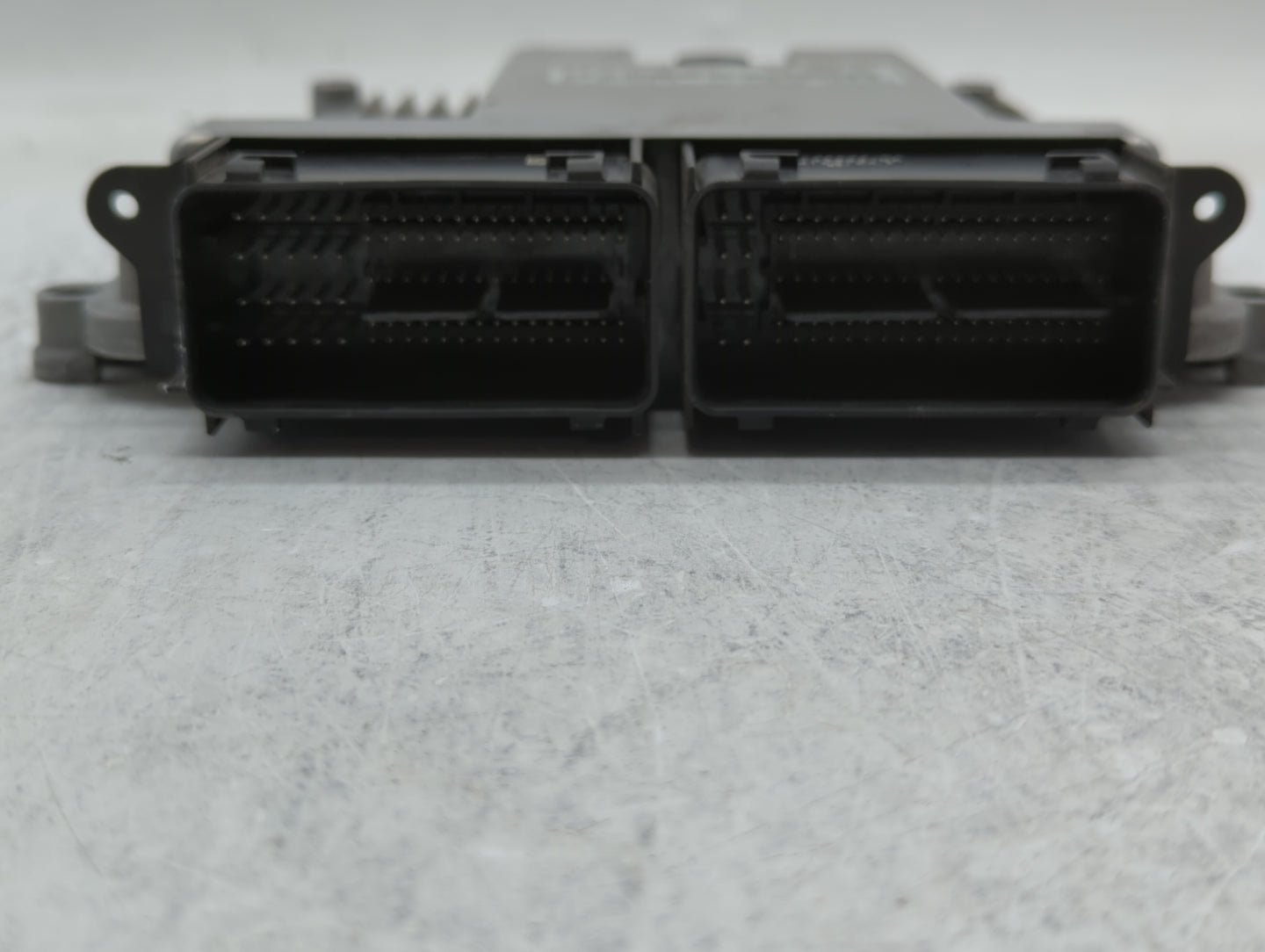 2015-2018 Ford Edge PCM Engine Control Computer ECU ECM PCU OEM P/N:F2GA-12A650-AEF G2GA-12A650-ARA Fits OEM Used Auto Parts