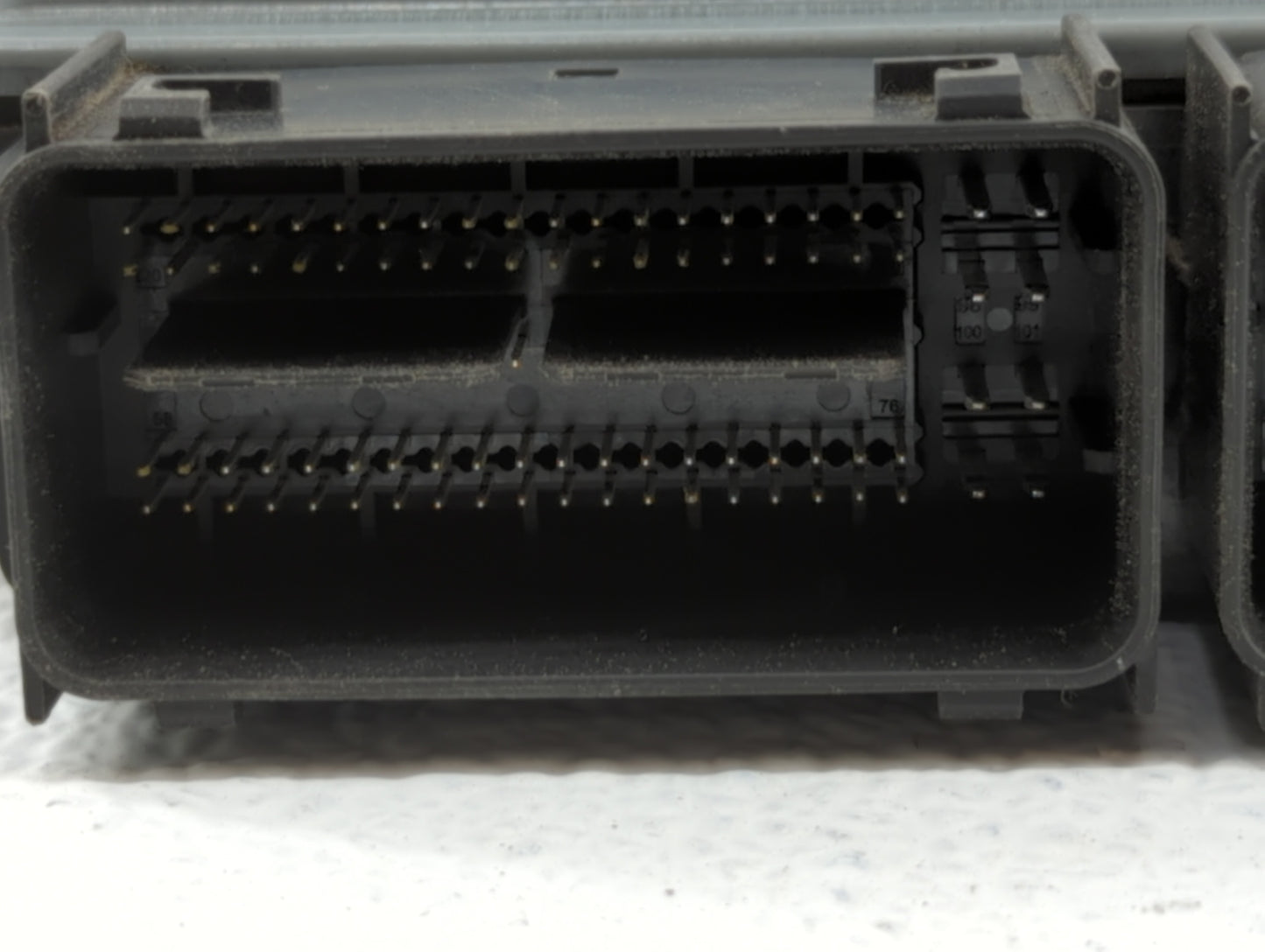 2015-2018 Ford Edge PCM Engine Control Computer ECU ECM PCU OEM P/N:GK4A-12A650-GA G2GA-12A650-AJC Fits OEM Used Auto Parts 