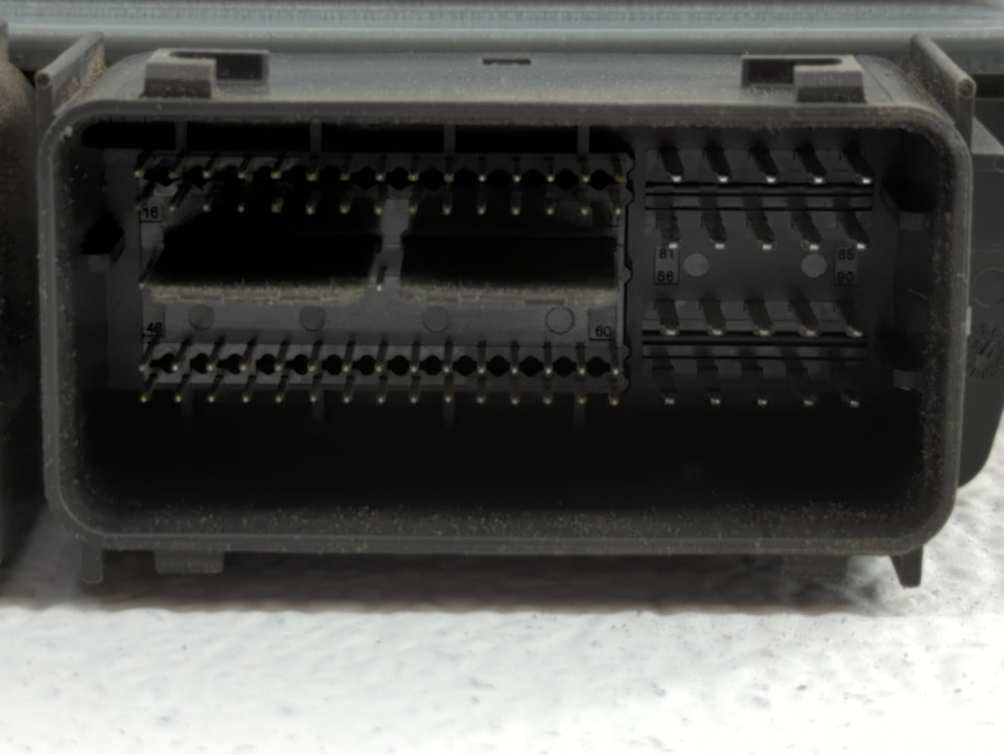 2015-2018 Ford Edge PCM Engine Control Computer ECU ECM PCU OEM P/N:GK4A-12A650-GA G2GA-12A650-AJC Fits OEM Used Auto Parts 