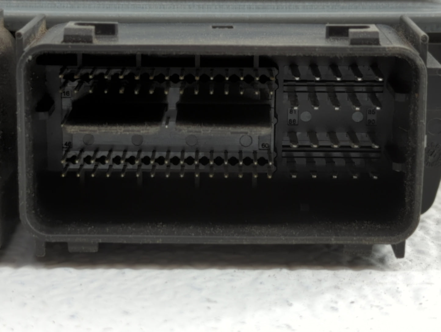 2015-2018 Ford Edge PCM Engine Control Computer ECU ECM PCU OEM P/N:GK4A-12A650-GA G2GA-12A650-AJC Fits OEM Used Auto Parts 
