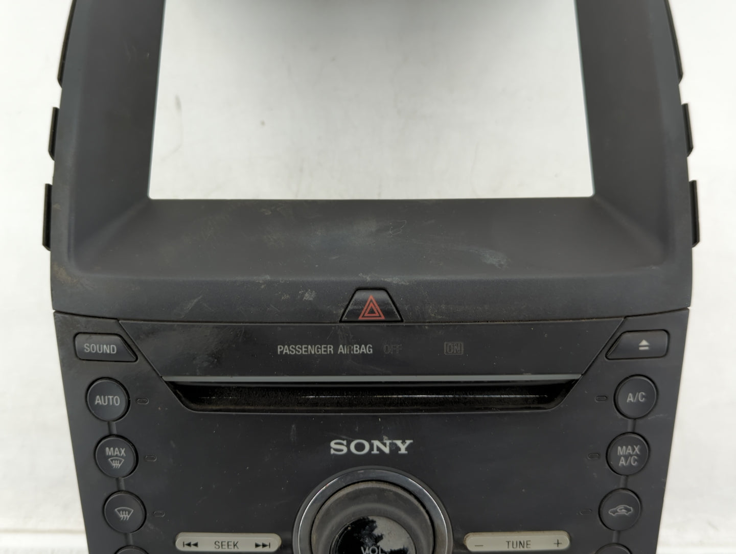 2016 Ford Edge Radio AM FM Cd Player Receiver Replacement P/N:GT4T-18E245-EB Fits OEM Used Auto Parts - Oemusedautoparts1.co