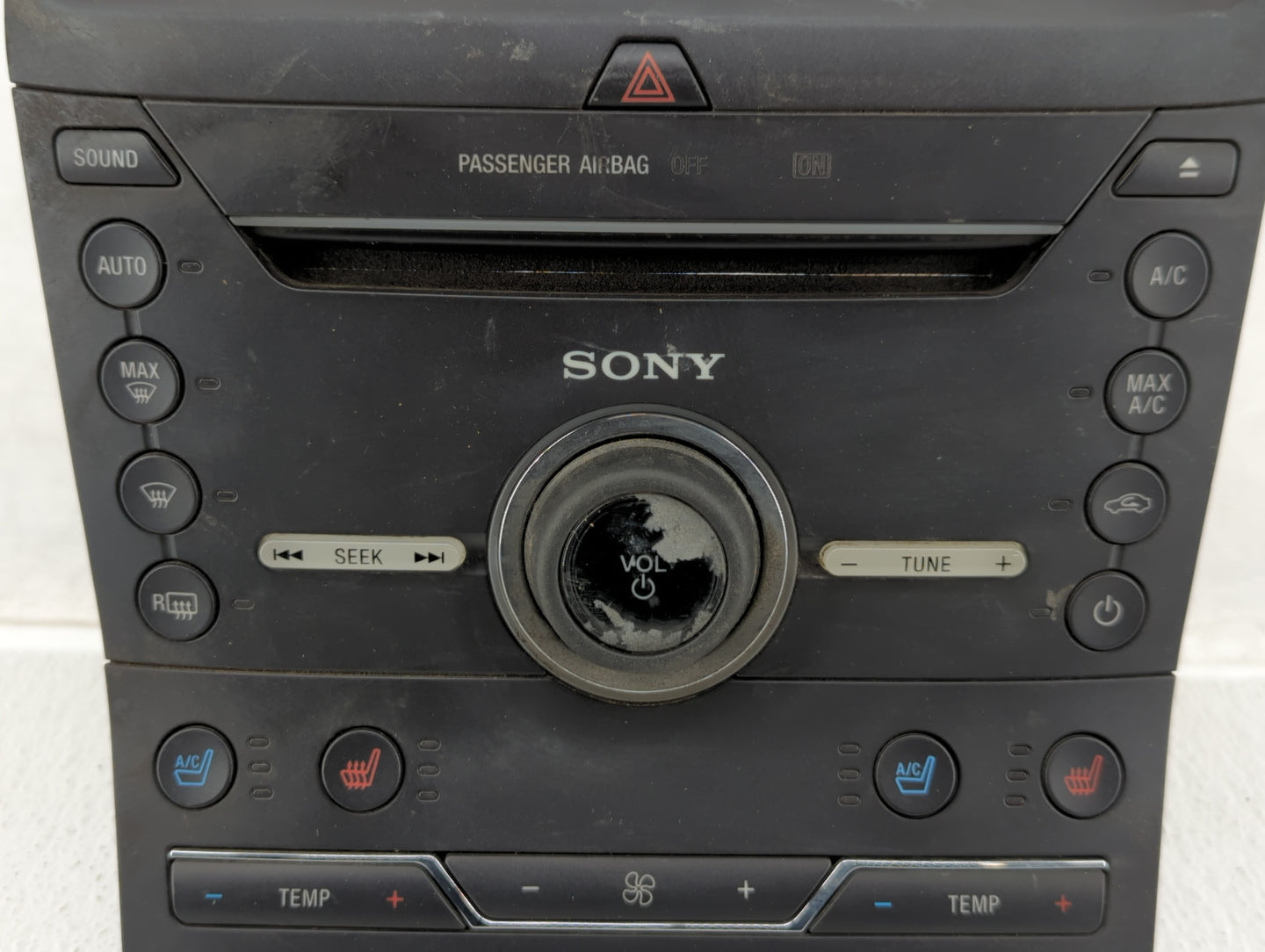 2016 Ford Edge Radio AM FM Cd Player Receiver Replacement P/N:GT4T-18E245-EB Fits OEM Used Auto Parts - Oemusedautoparts1.co