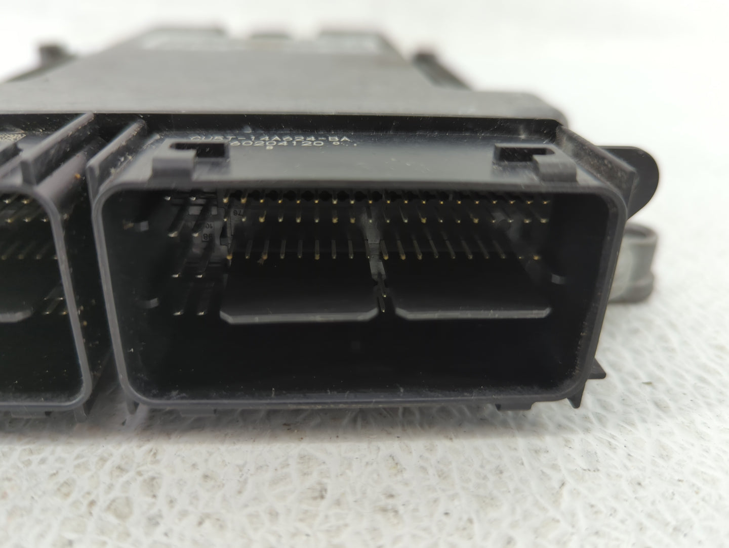 2015-2018 Ford Edge PCM Engine Control Computer ECU ECM PCU OEM P/N:FB5A-12B684-CA F2GA-12A650-CDA Fits OEM Used Auto Parts 