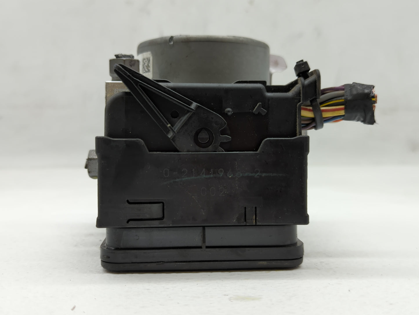 2015-2018 Ford Edge ABS Pump Control Module Replacement P/N:F2GC-2C405-AG Fits Fits 2015 2016 2017 2018 OEM Used Auto Parts 