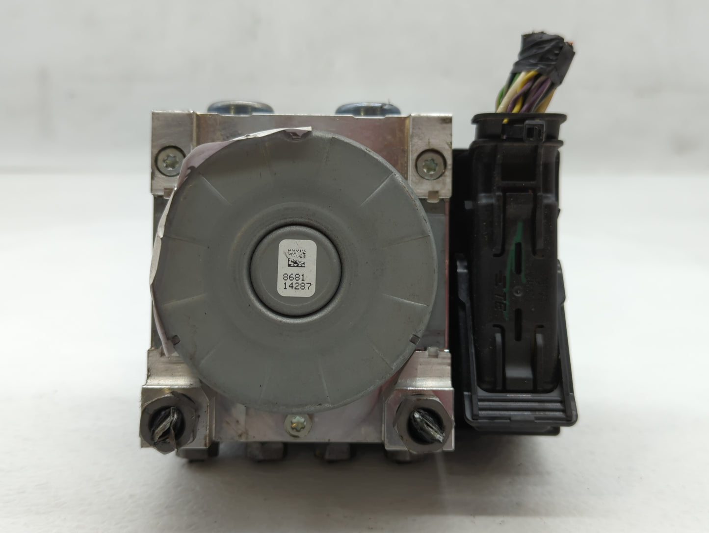 2015-2018 Ford Edge ABS Pump Control Module Replacement P/N:F2GC-2C405-AG Fits Fits 2015 2016 2017 2018 OEM Used Auto Parts 