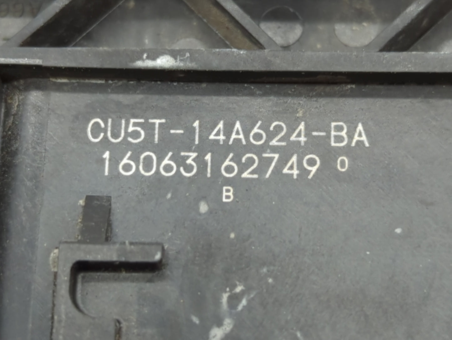 2015-2018 Ford Edge PCM Engine Control Computer ECU ECM PCU OEM P/N:CU5T-14A624-BA Fits Fits 2015 2016 2017 2018 2019 OEM Us