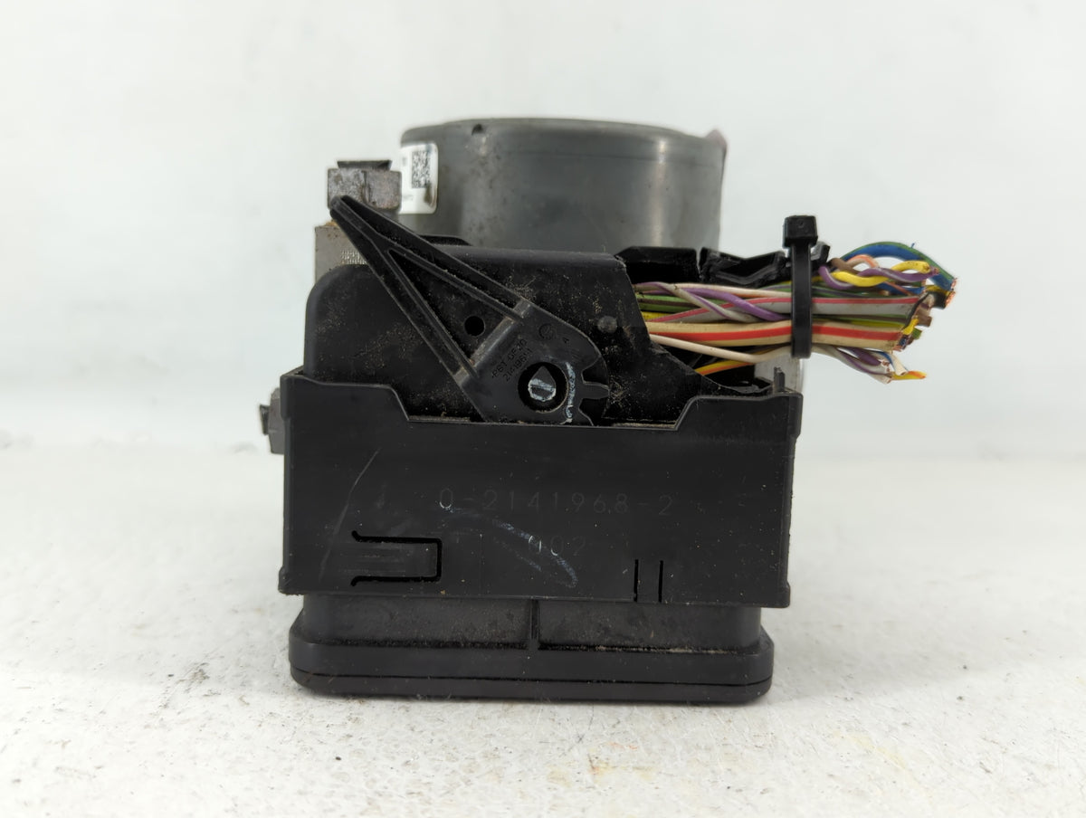 2015-2018 Ford Edge Anti-Lock Brake ABS Pump Module Actuator OEM P/N:F2GC-2C405-AG Fits Fits 2015 2016 2017 2018 OEM Used Au