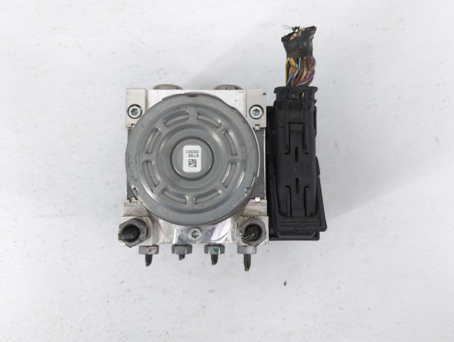 2015-2018 Ford Edge ABS Pump Control Module Replacement P/N:F2GC-2C405-BG Fits Fits 2015 2016 2017 2018 OEM Used Auto Parts 