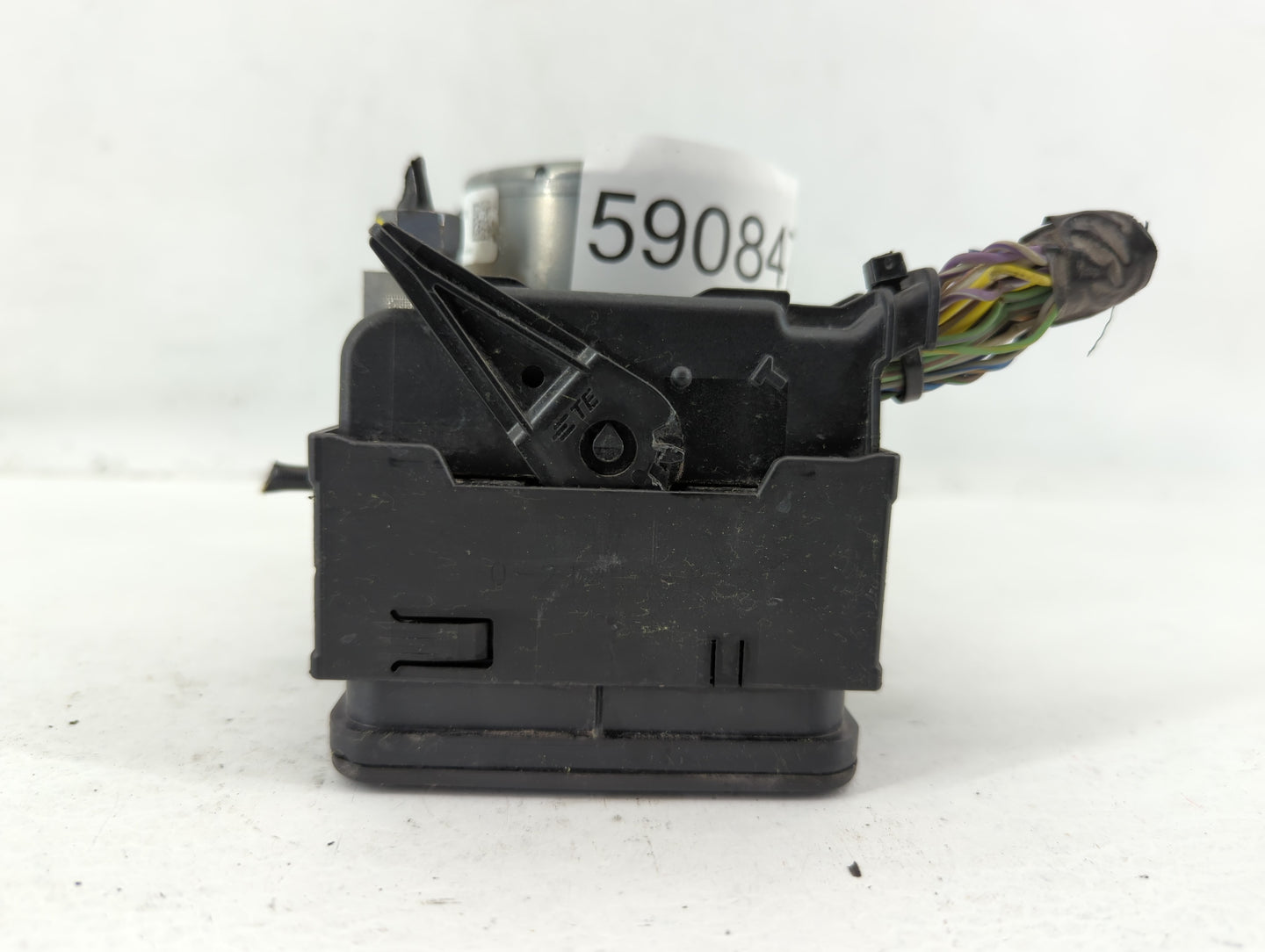2015-2018 Ford Edge ABS Pump Control Module Replacement P/N:F2GC-2C405-BG Fits Fits 2015 2016 2017 2018 OEM Used Auto Parts 