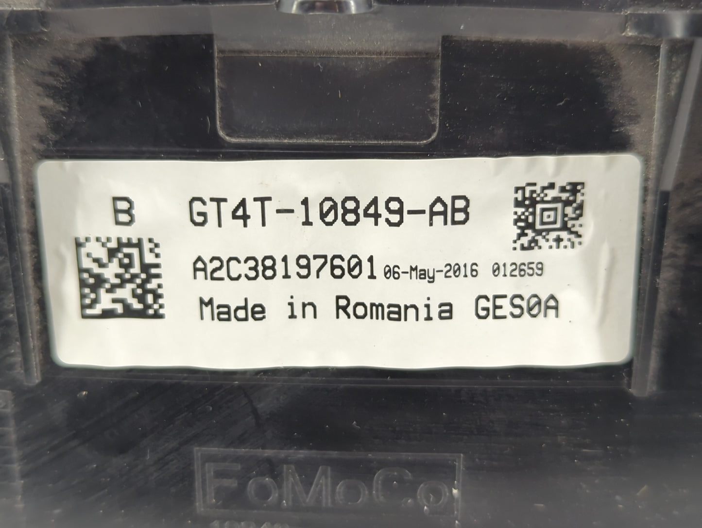 2016-2018 Ford Edge Instrument Cluster Speedometer Gauges P/N:GT4T-10849-AB Fits Fits 2016 2017 2018 OEM Used Auto Parts - O