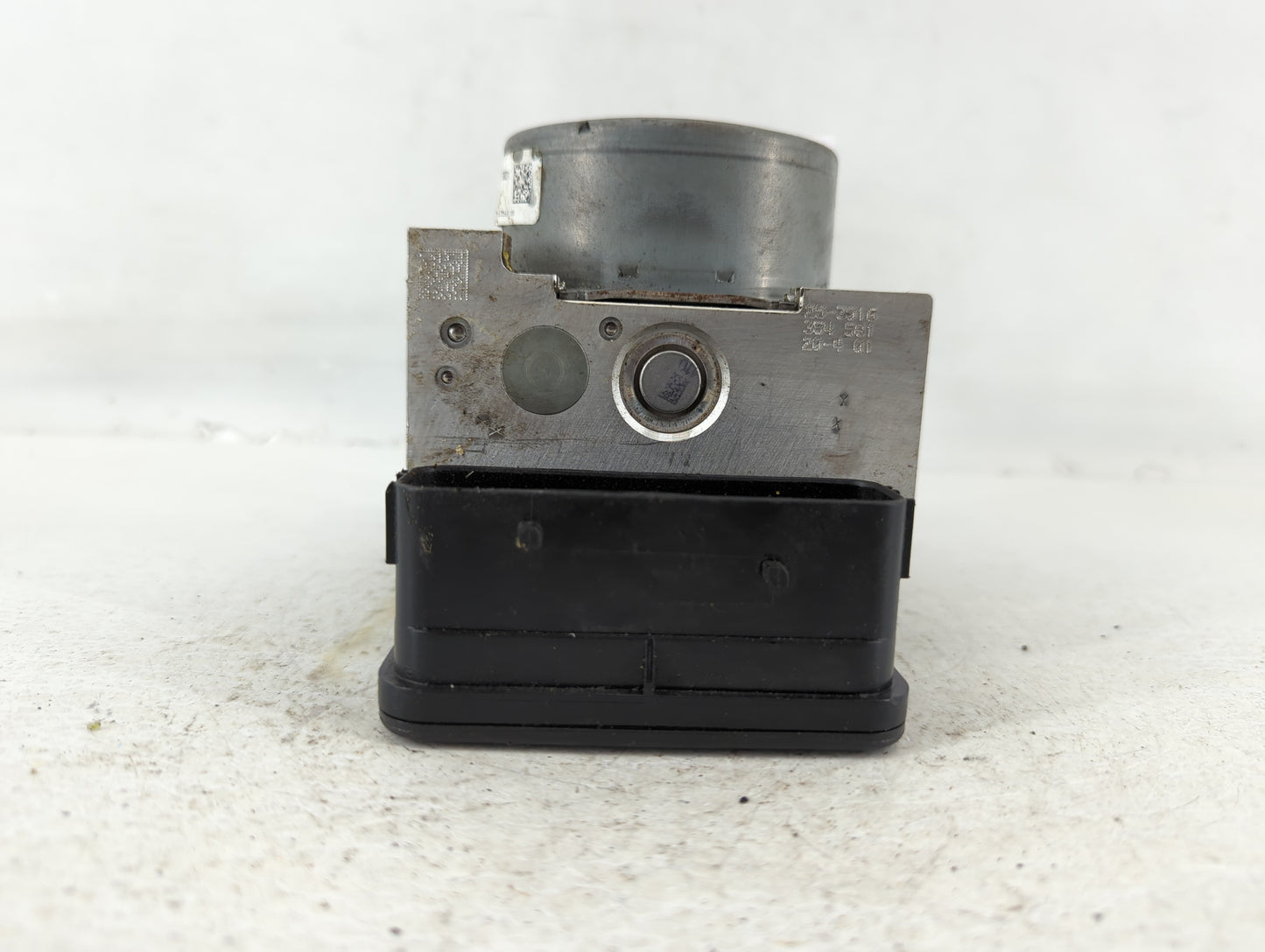 2015-2018 Ford Edge ABS Pump Control Module Replacement P/N:F2GC-2C405-AG Fits Fits 2015 2016 2017 2018 OEM Used Auto Parts 