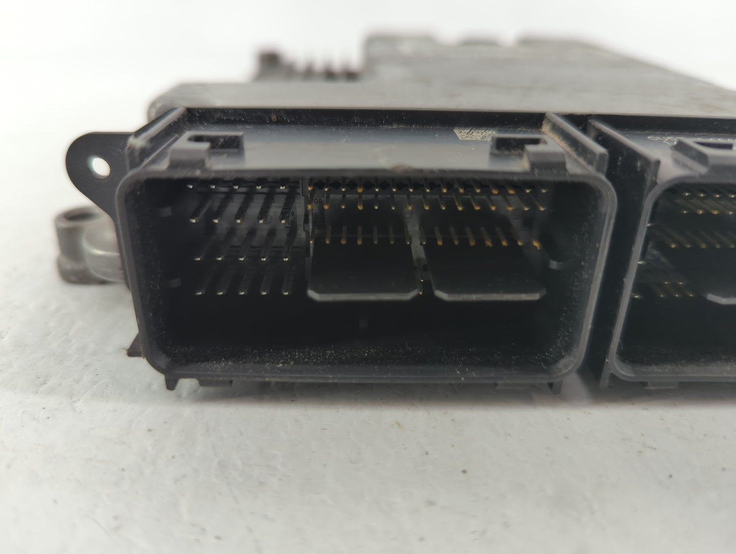2015-2018 Ford Edge PCM Engine Control Computer ECU ECM PCU OEM P/N:FB5A-12B684-CA F2GA-12A650-BLA Fits OEM Used Auto Parts 