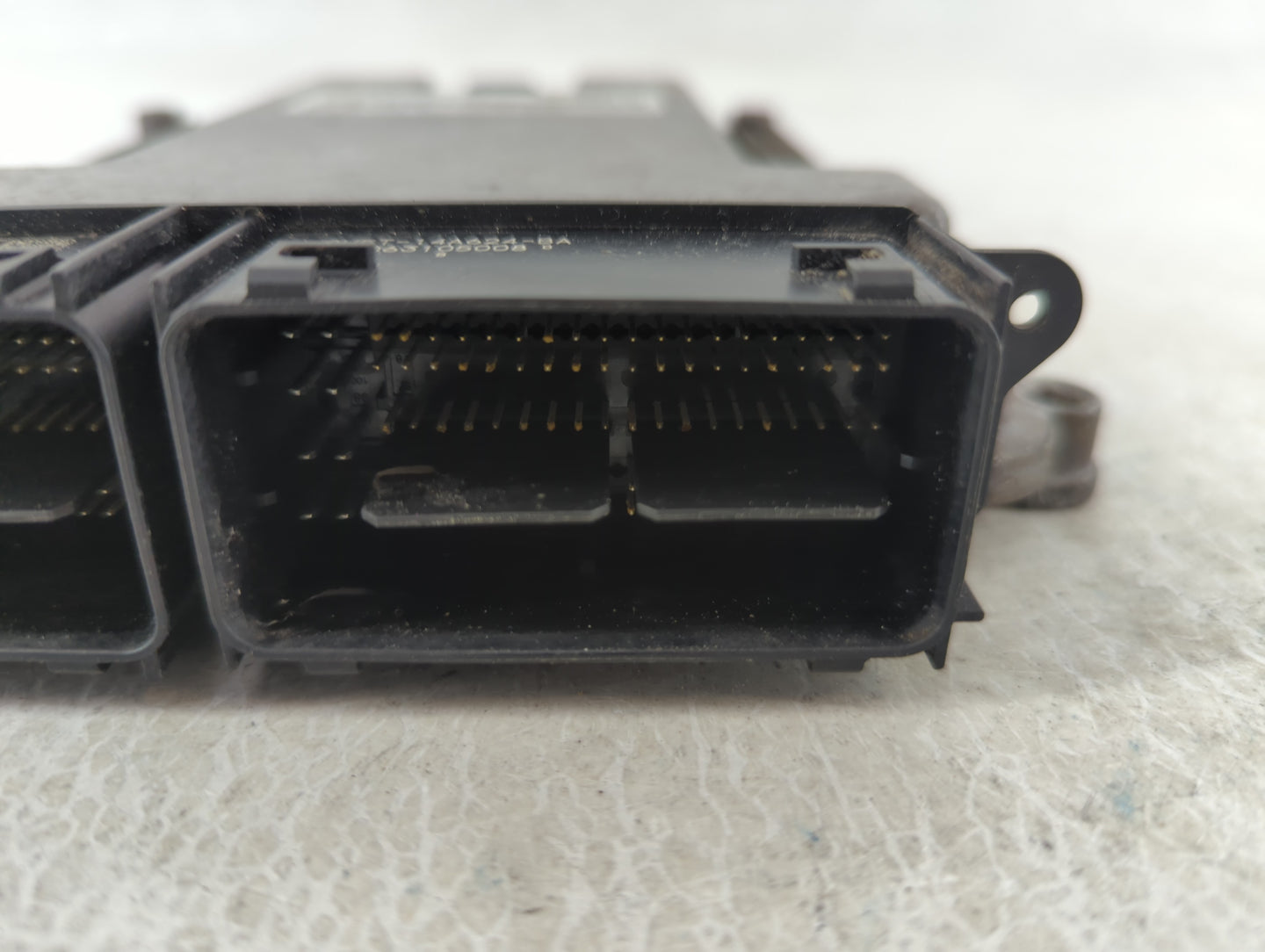 2015-2018 Ford Edge PCM Engine Control Computer ECU ECM PCU OEM P/N:FB5A-12B684-CA F2GA-12A650-BLA Fits OEM Used Auto Parts 