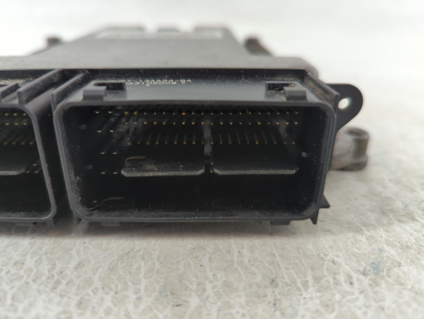 2015-2018 Ford Edge PCM Engine Control Computer ECU ECM PCU OEM P/N:FB5A-12B684-CA F2GA-12A650-BLA Fits OEM Used Auto Parts 