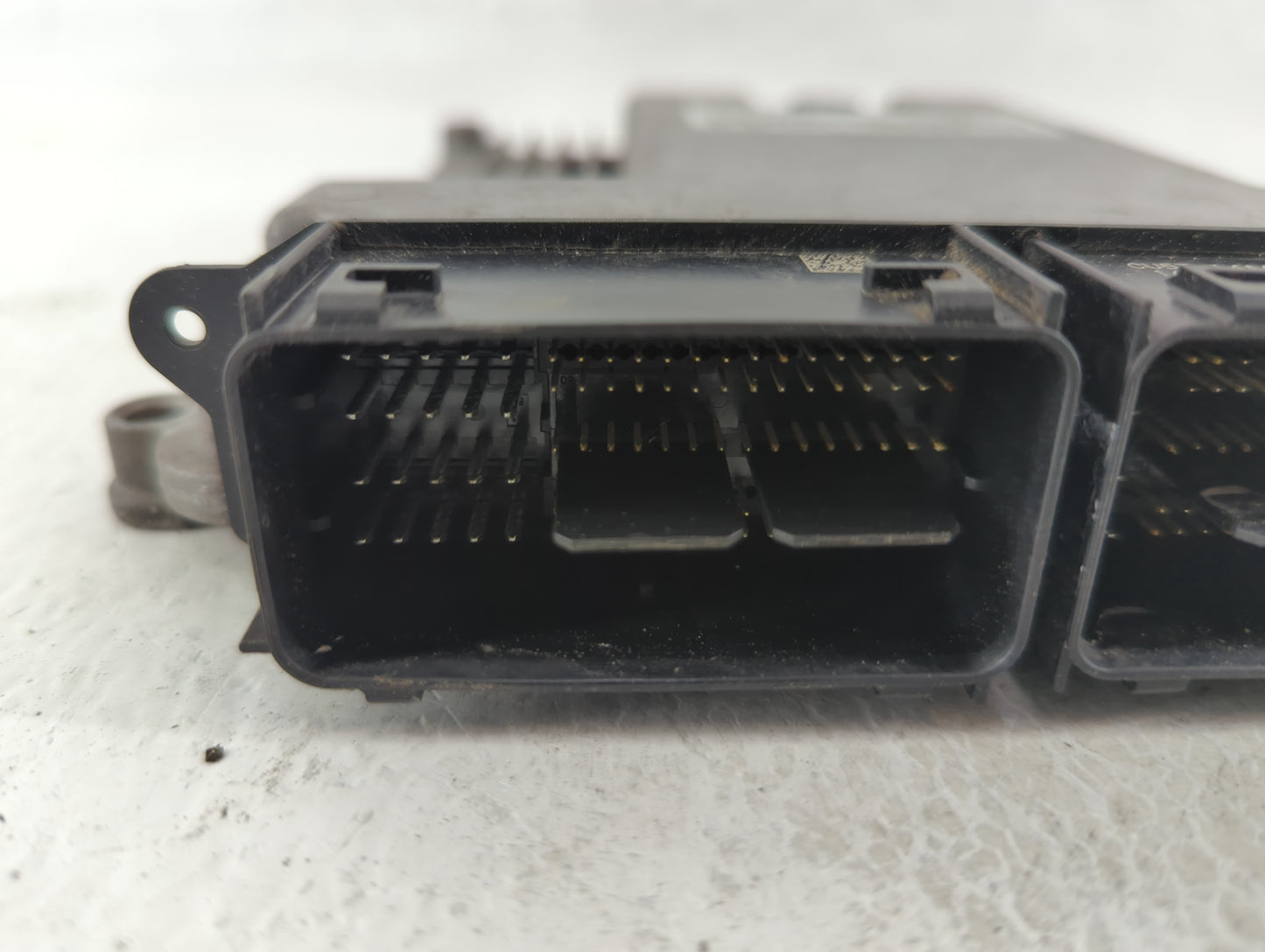 2015-2018 Ford Edge PCM Engine Control Computer ECU ECM PCU OEM P/N:FB5A-12B684-CA F2GA-12A650-BLA Fits OEM Used Auto Parts 