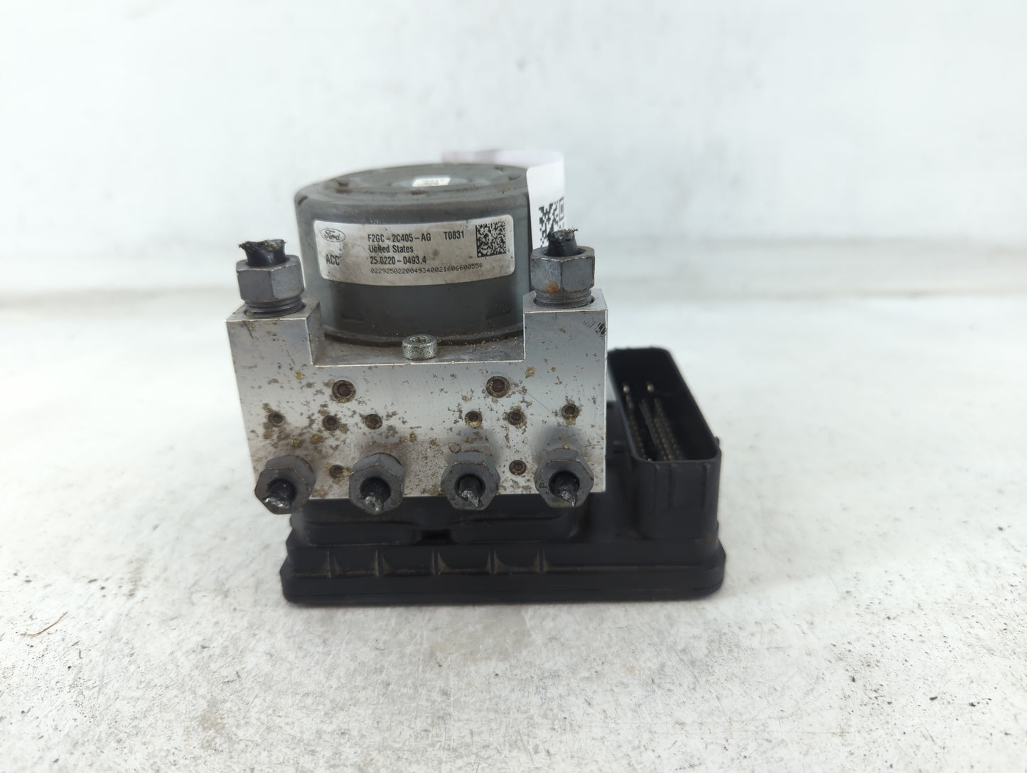 2015-2018 Ford Edge ABS Pump Control Module Replacement P/N:F2GC-2C405-AG Fits Fits 2015 2016 2017 2018 OEM Used Auto Parts 
