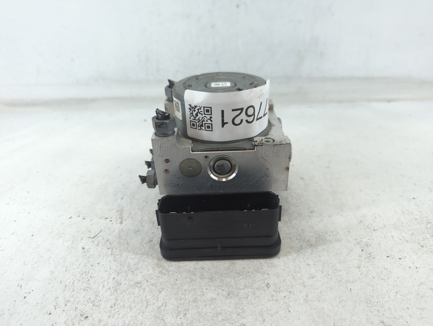 2015-2018 Ford Edge ABS Pump Control Module Replacement P/N:F2GC-2C405-AG Fits Fits 2015 2016 2017 2018 OEM Used Auto Parts 