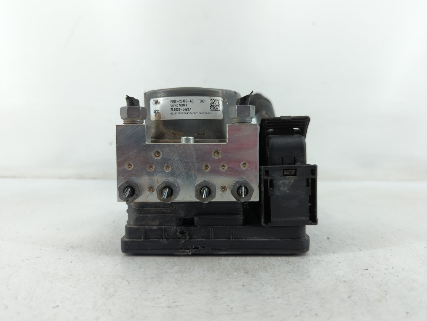 2015-2018 Ford Edge ABS Pump Control Module Replacement P/N:F2GC-2C405-AG Fits Fits 2015 2016 2017 2018 OEM Used Auto Parts 