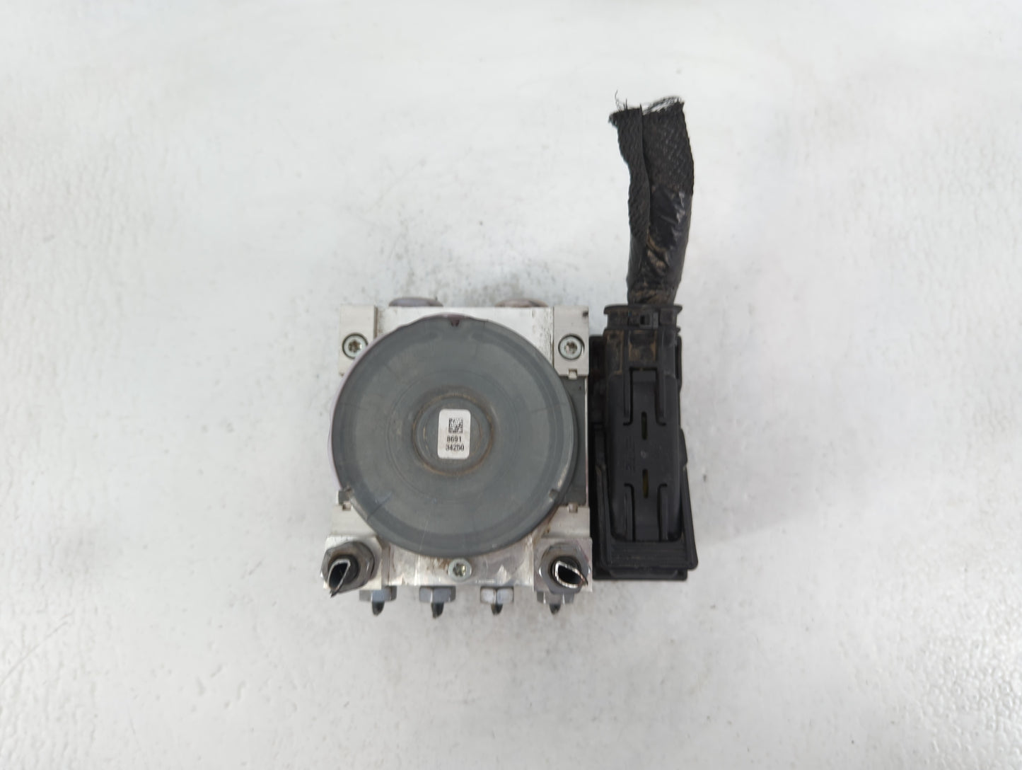 2015-2018 Ford Edge ABS Pump Control Module Replacement P/N:F2GC-2C405-AG Fits Fits 2015 2016 2017 2018 OEM Used Auto Parts 