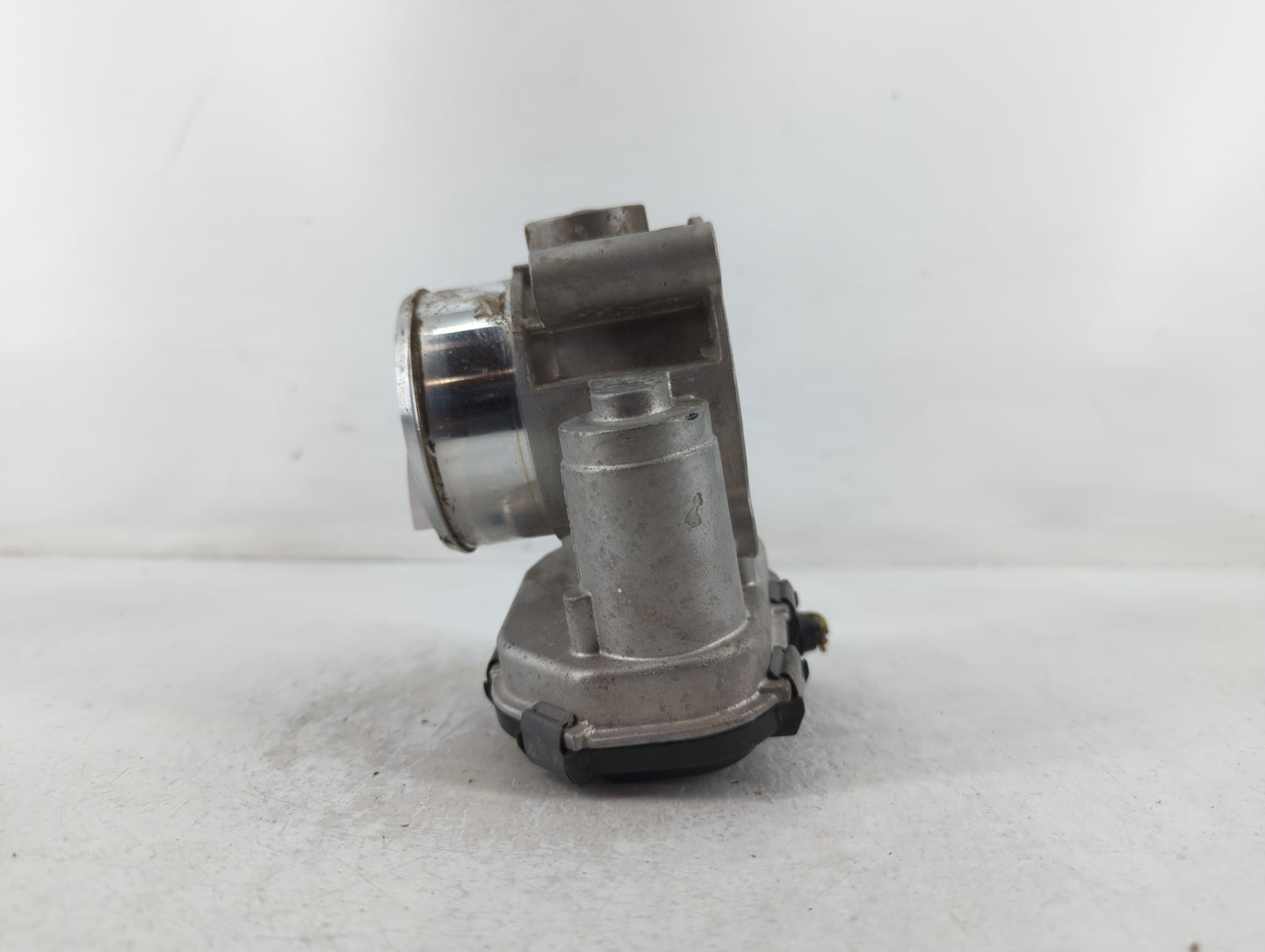 2015-2018 Ford Edge Throttle Body P/N:CA531500976 Fits Fits 2015 2016 2017 2018 2019 2020 OEM Used Auto Parts - Oemusedautop