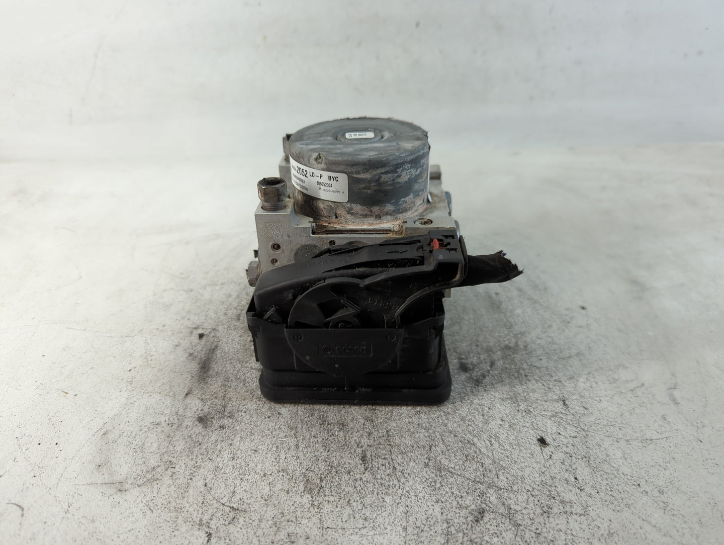 2015-2018 Ford Edge ABS Pump Control Module Replacement P/N:84342052 Fits Fits 2015 2016 2017 2018 OEM Used Auto Parts - Oem
