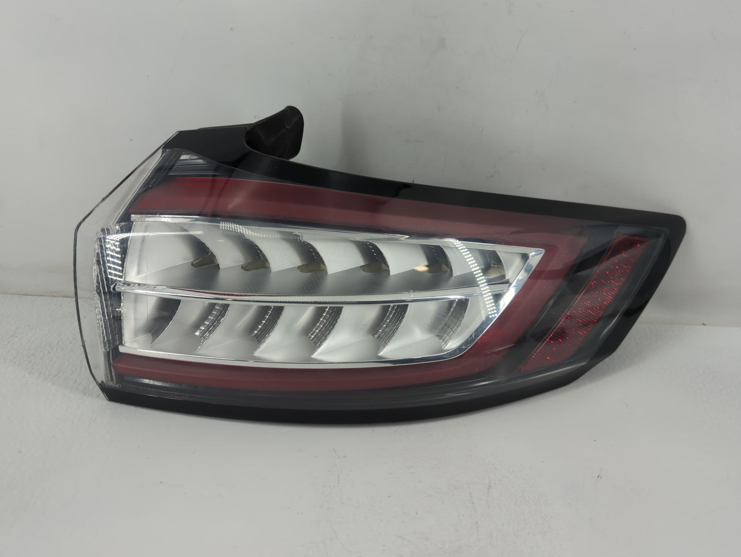 2015-2018 Ford Edge Tail Light Assembly Passenger Right OEM Fits Fits 2015 2016 2017 2018 OEM Used Auto Parts - Oemusedautop