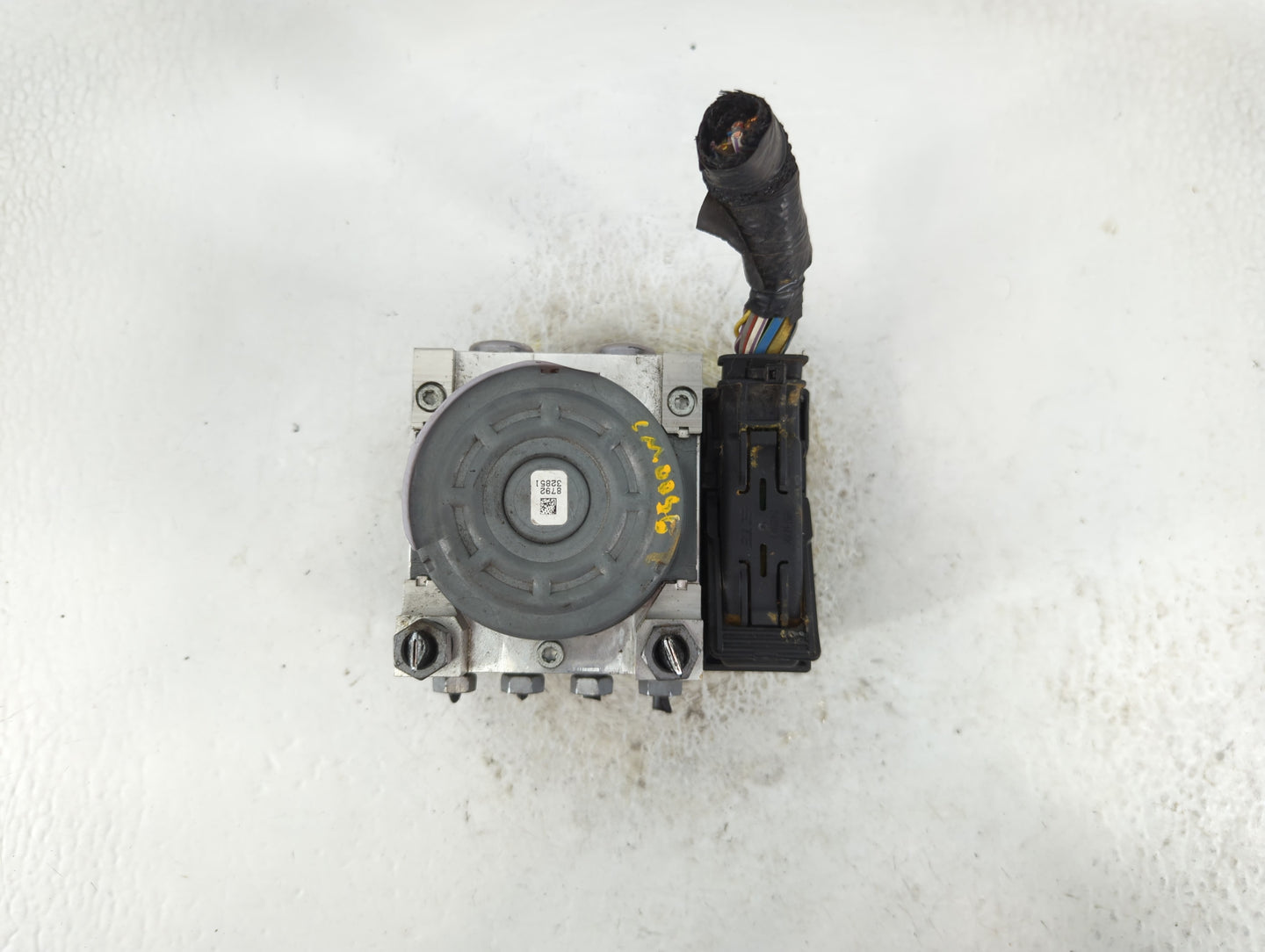 2015-2018 Ford Edge ABS Pump Control Module Replacement P/N:F2GC-2C405-AG Fits Fits 2015 2016 2017 2018 OEM Used Auto Parts 