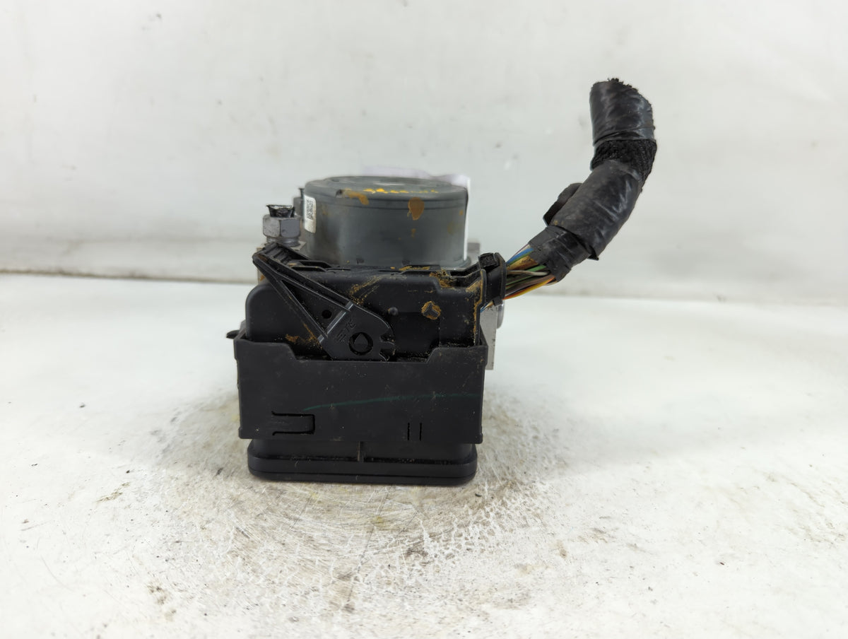 2015-2018 Ford Edge Anti-Lock Brake ABS Pump Module Actuator OEM P/N:F2GC-2C405-AG Fits Fits 2015 2016 2017 2018 OEM Used Au