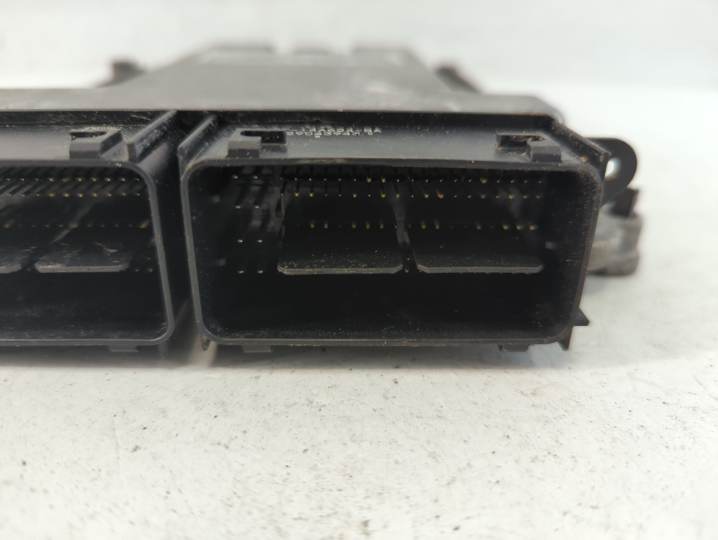 2015-2016 Ford Escape PCM Engine Control Computer ECU ECM PCU OEM P/N:FJ5A-12B684-BA FJ5A-12A650-UC Fits Fits 2015 2016 OEM 