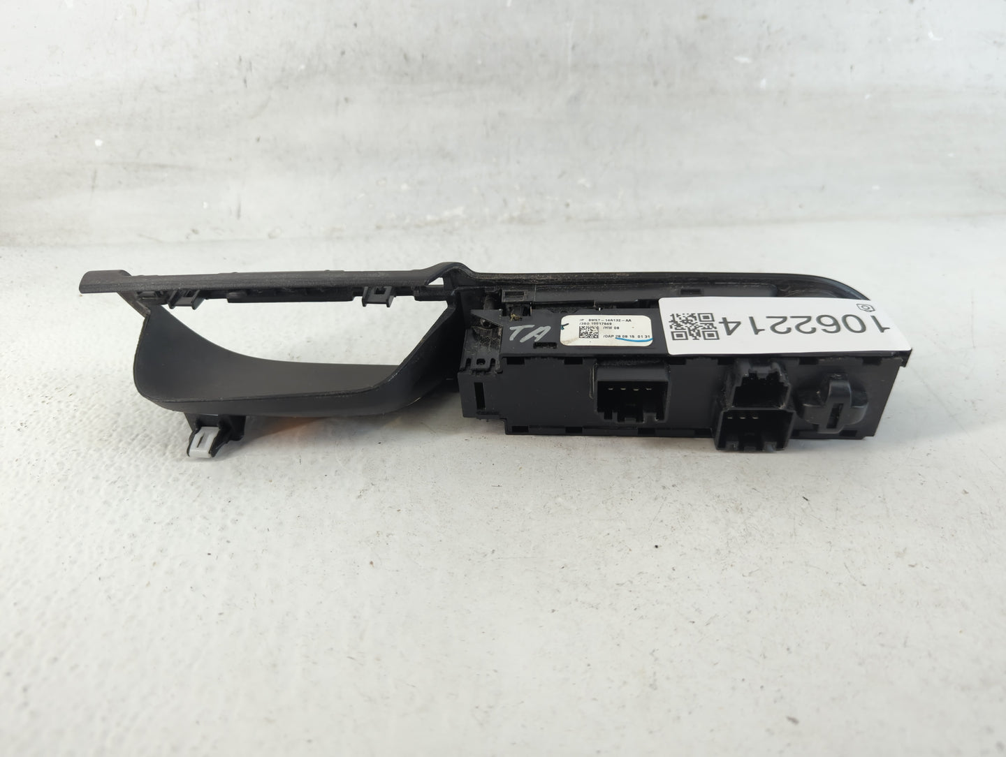2013-2016 Ford Escape Master Power Window Switch Replacement Driver Side Left P/N:BM5T-14A132-AA Fits OEM Used Auto Parts - 