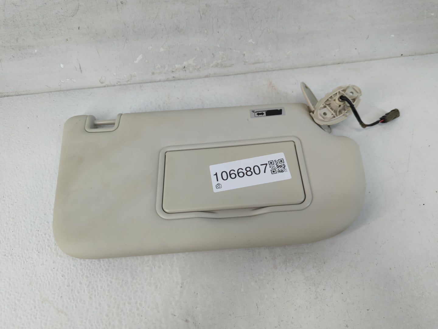 2013-2019 Ford Escape Sun Visor Shade Replacement Passenger Right Mirror Fits Fits 2013 2014 2015 2016 2017 2018 2019 OEM Us