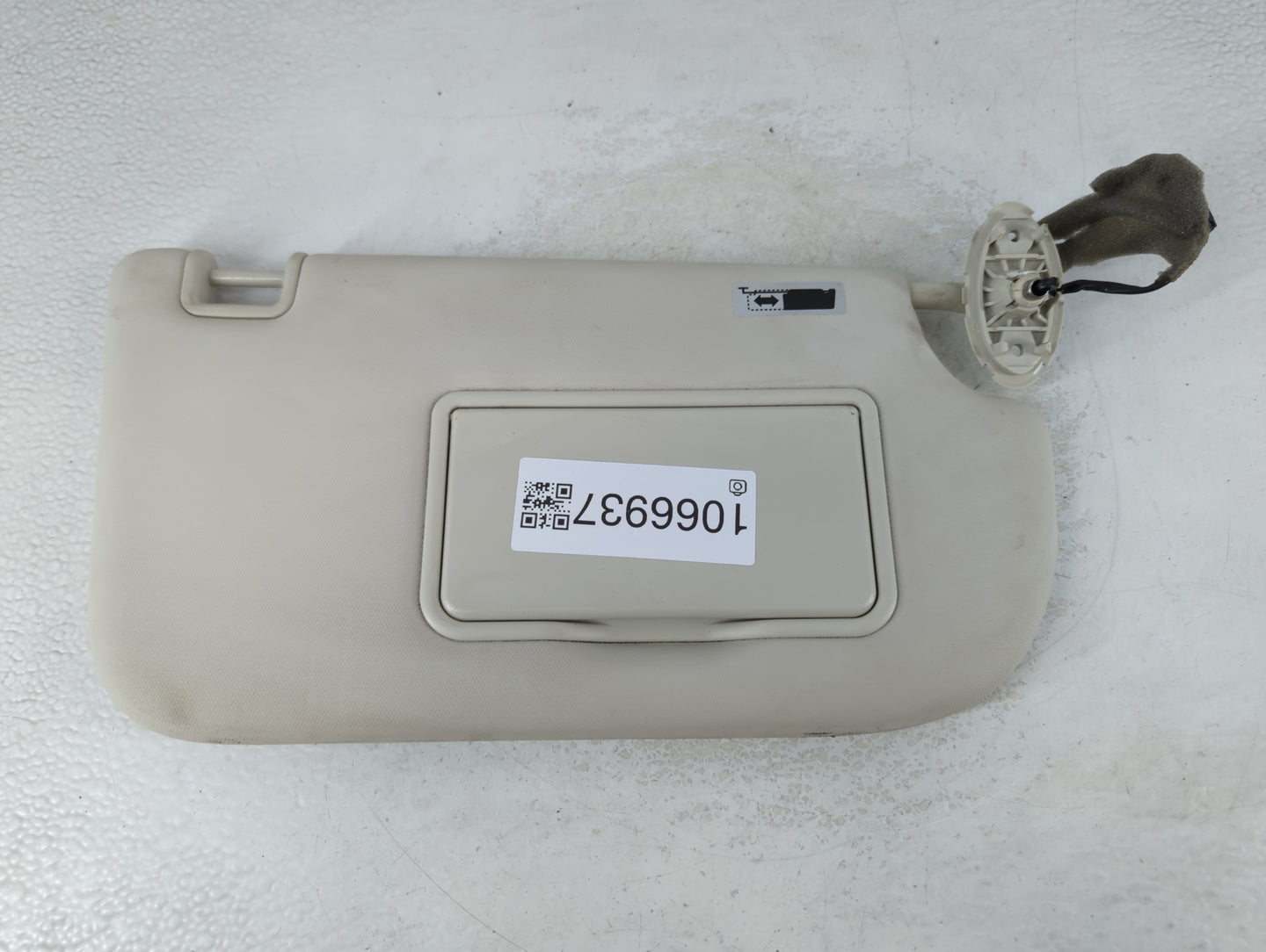 2013-2019 Ford Escape Sun Visor Shade Replacement Passenger Right Mirror Fits Fits 2013 2014 2015 2016 2017 2018 2019 OEM Us