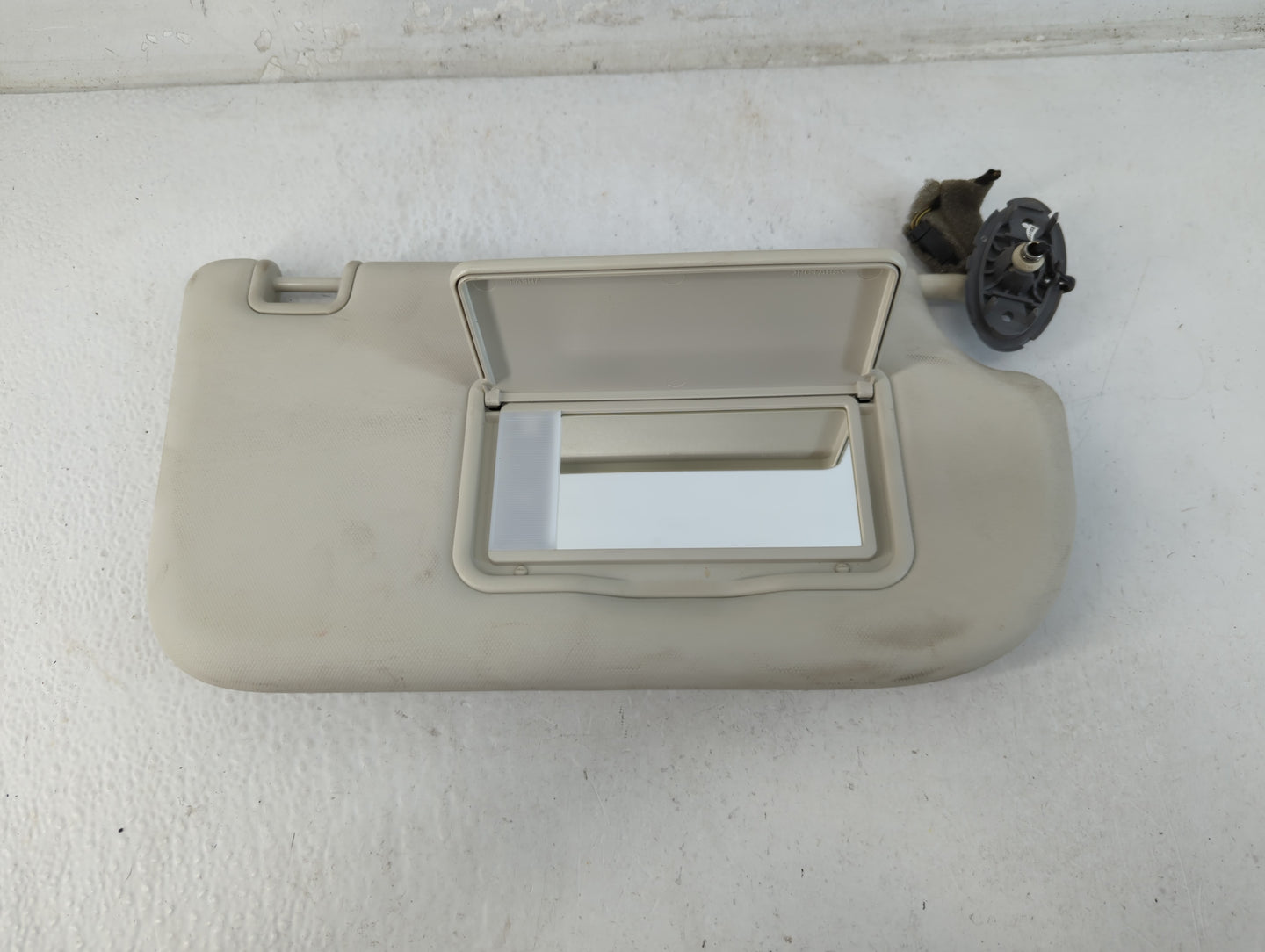 2013-2019 Ford Escape Sun Visor Shade Replacement Passenger Right Mirror Fits Fits 2013 2014 2015 2016 2017 2018 2019 OEM Us