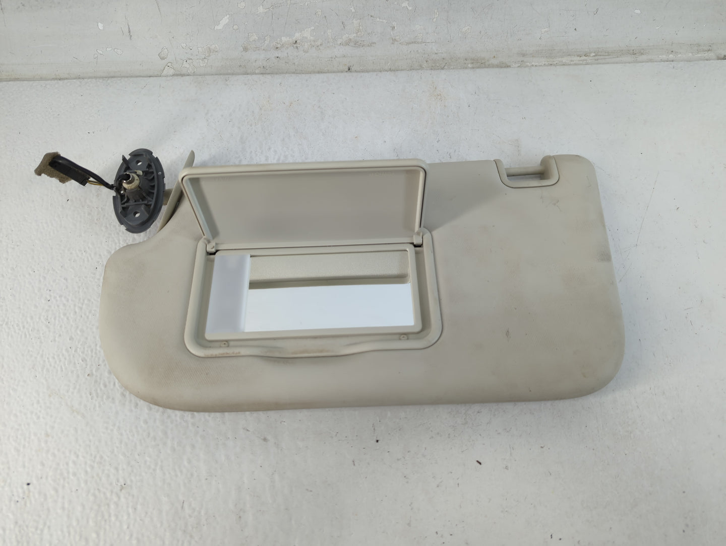 2013-2019 Ford Escape Sun Visor Shade Replacement Driver Left Mirror Fits Fits 2013 2014 2015 2016 2017 2018 2019 OEM Used A