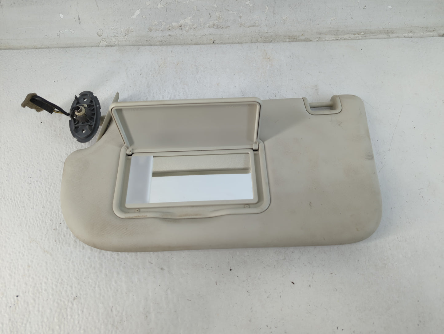 2013-2019 Ford Escape Sun Visor Shade Replacement Driver Left Mirror Fits Fits 2013 2014 2015 2016 2017 2018 2019 OEM Used A