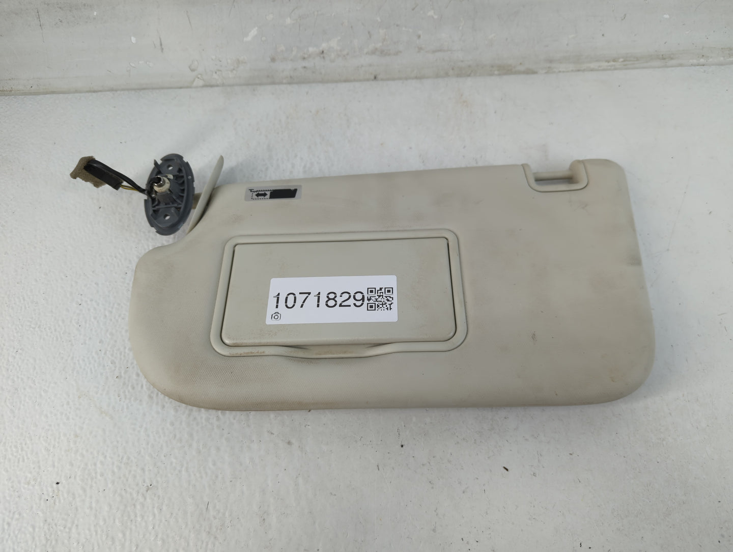 2013-2019 Ford Escape Sun Visor Shade Replacement Driver Left Mirror Fits Fits 2013 2014 2015 2016 2017 2018 2019 OEM Used A