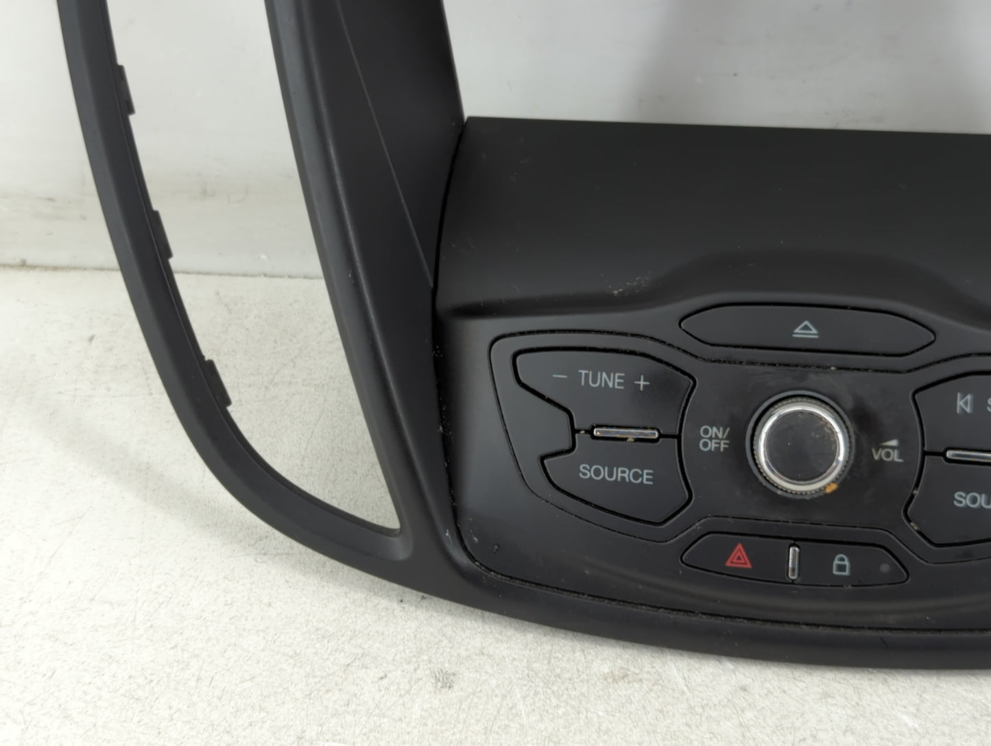 2013-2016 Ford Escape Radio AM FM Cd Player Receiver Replacement P/N:CJ54-18835-CCW CJ5T-19C107-HC Fits Fits 2013 2014 2015 