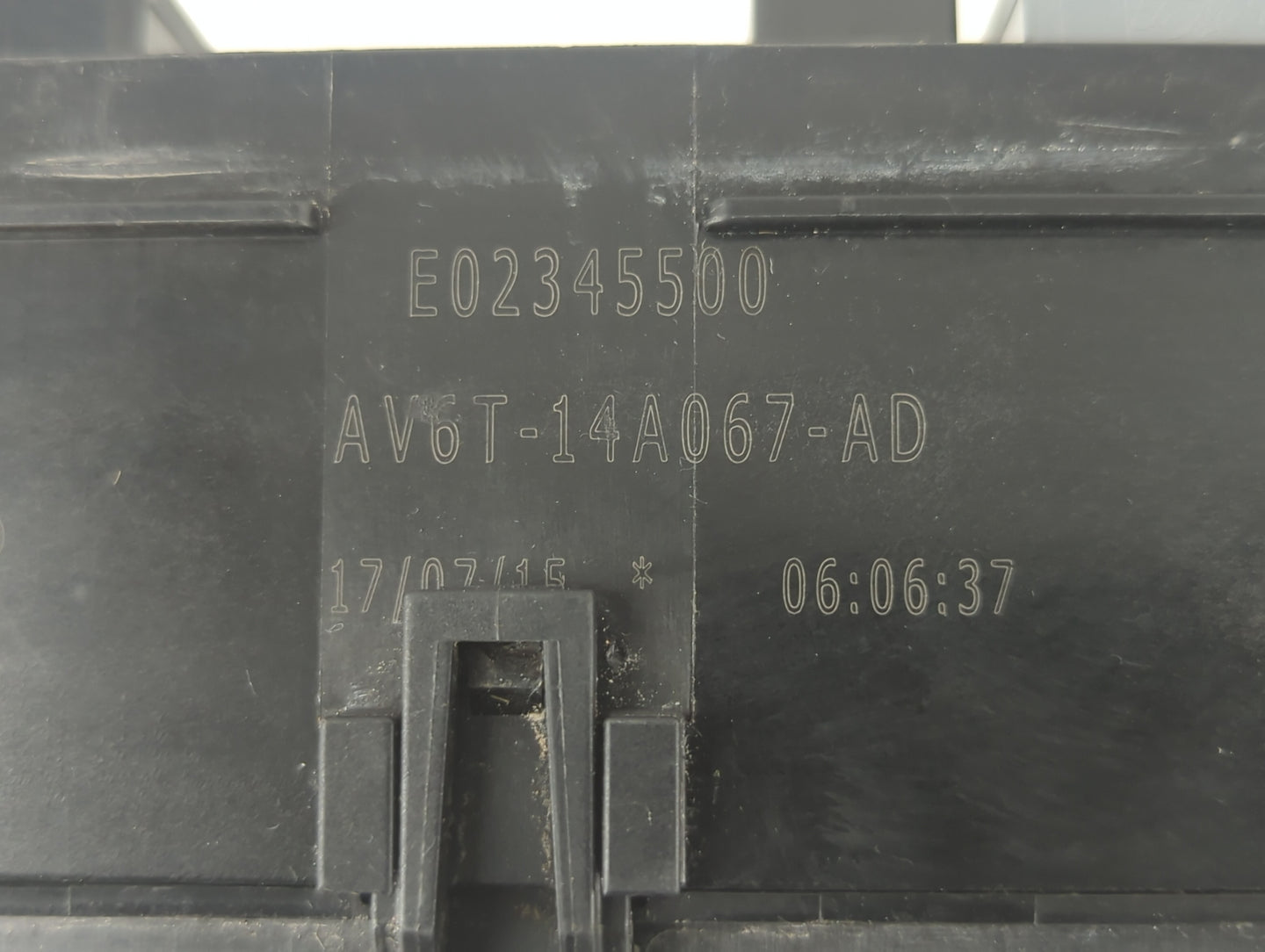 2013-2016 Ford Escape Fusebox Fuse Box Panel Relay Module P/N:AV6T-14A067-AD Fits Fits 2013 2014 2015 2016 OEM Used Auto Par