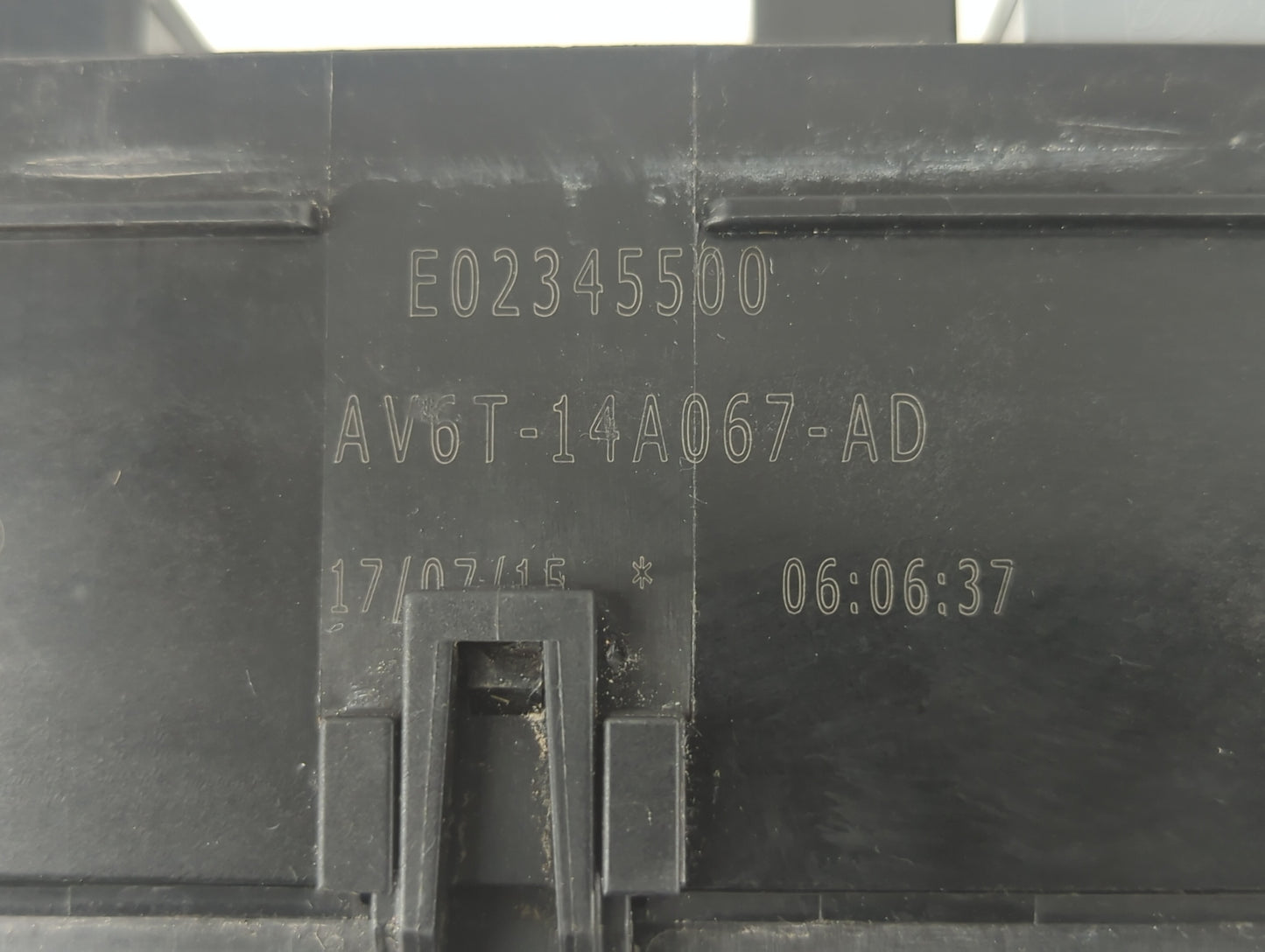 2013-2016 Ford Escape Fusebox Fuse Box Panel Relay Module P/N:AV6T-14A067-AD Fits Fits 2013 2014 2015 2016 OEM Used Auto Par