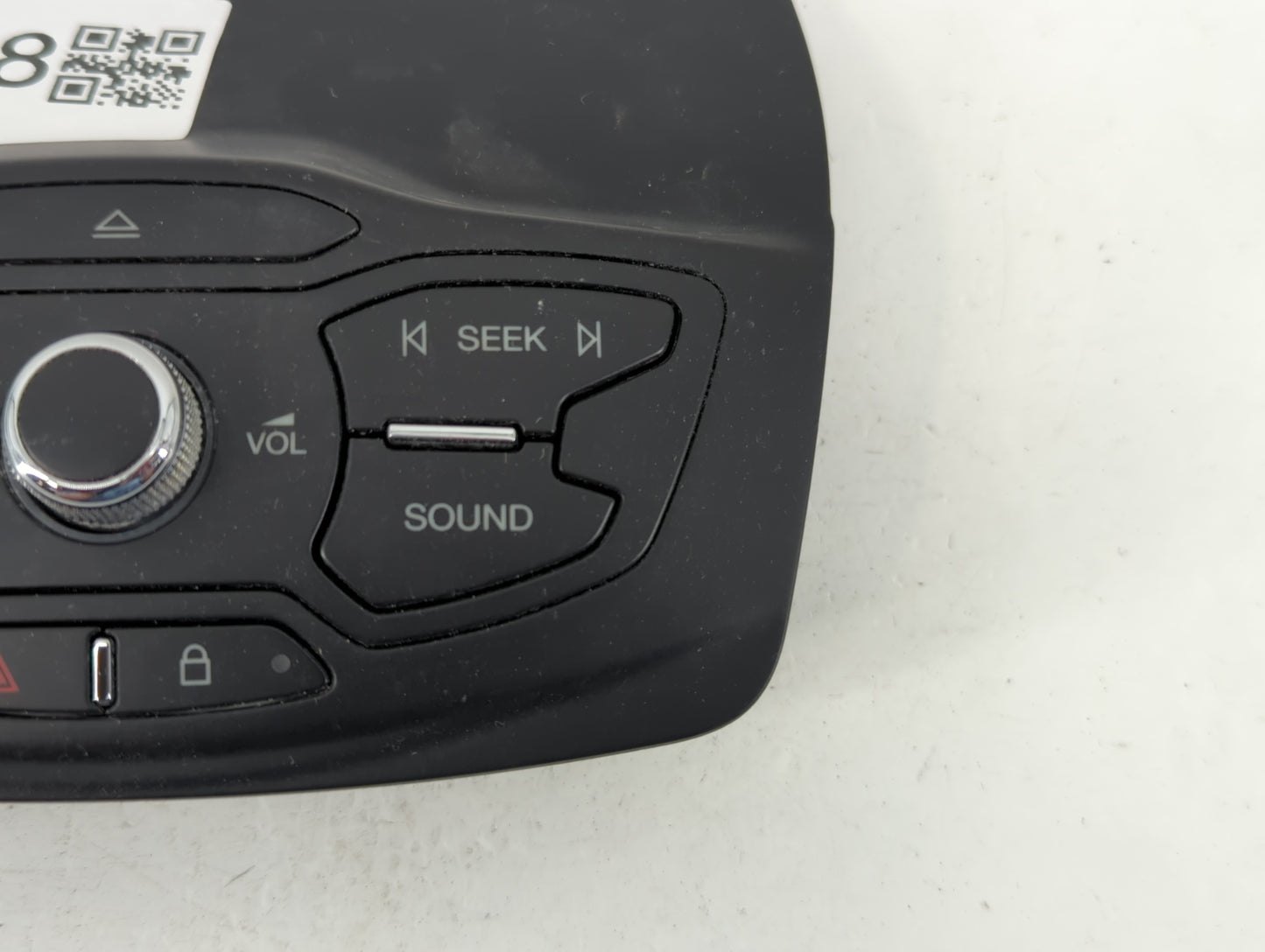 2015-2016 Ford Escape Radio AM FM Cd Player Receiver Replacement P/N:CJ5T 18K811 HJ Fits Fits 2015 2016 OEM Used Auto Parts 