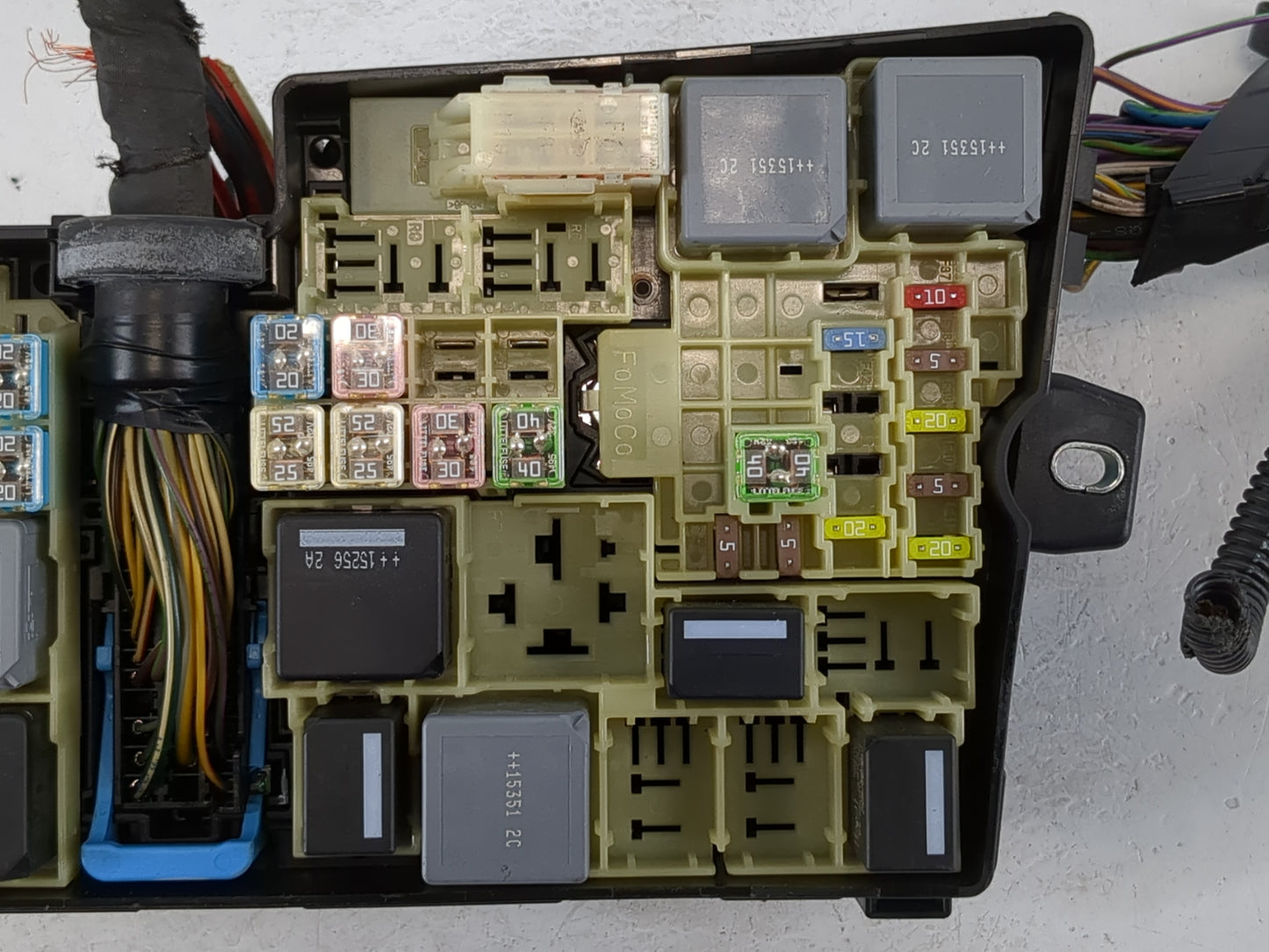 2013-2016 Ford Escape Fusebox Fuse Box Panel Relay Module P/N:AV6T-14A067-AD Fits Fits 2013 2014 2015 2016 OEM Used Auto Par